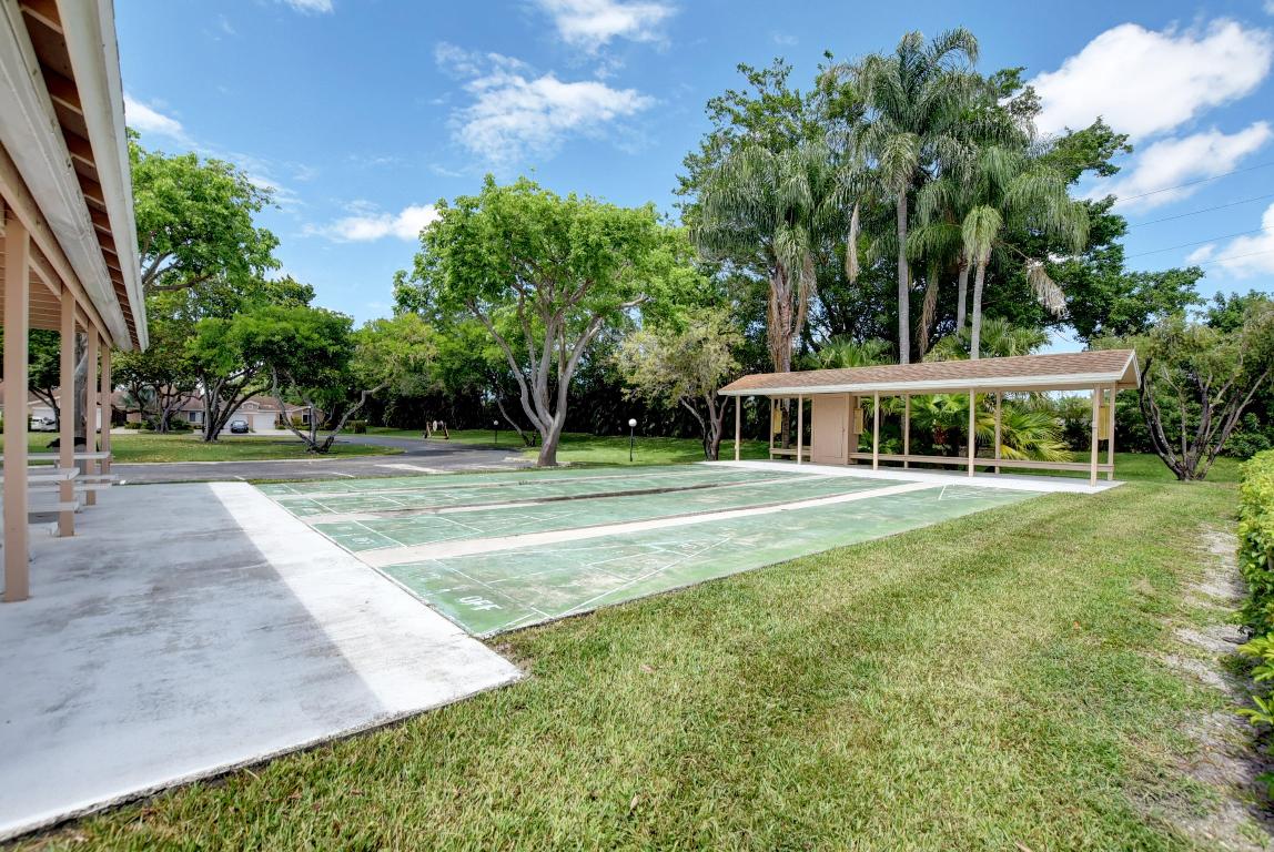 WHISPER WALK /EASTGATE - Residential