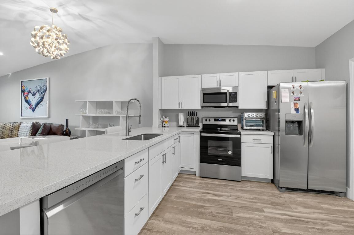 WHISPER WALK /EASTGATE - Residential