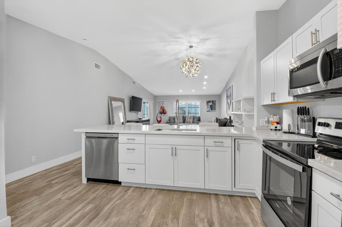 WHISPER WALK /EASTGATE - Residential