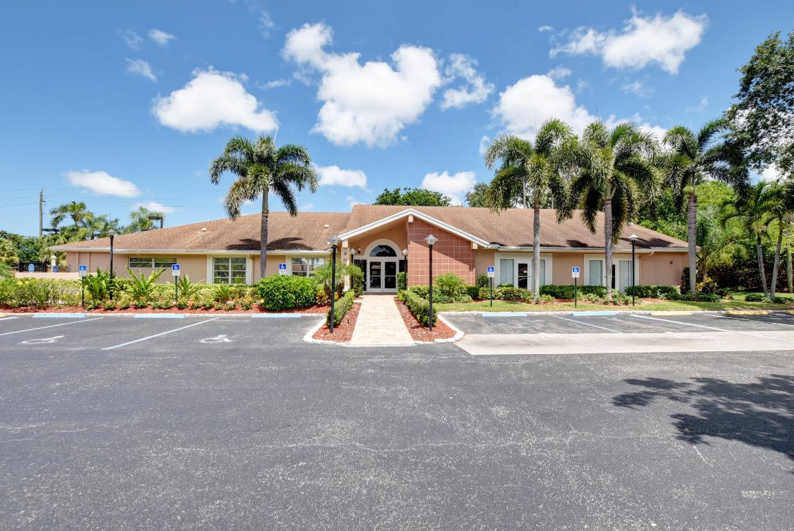 WHISPER WALK /EASTGATE - Residential