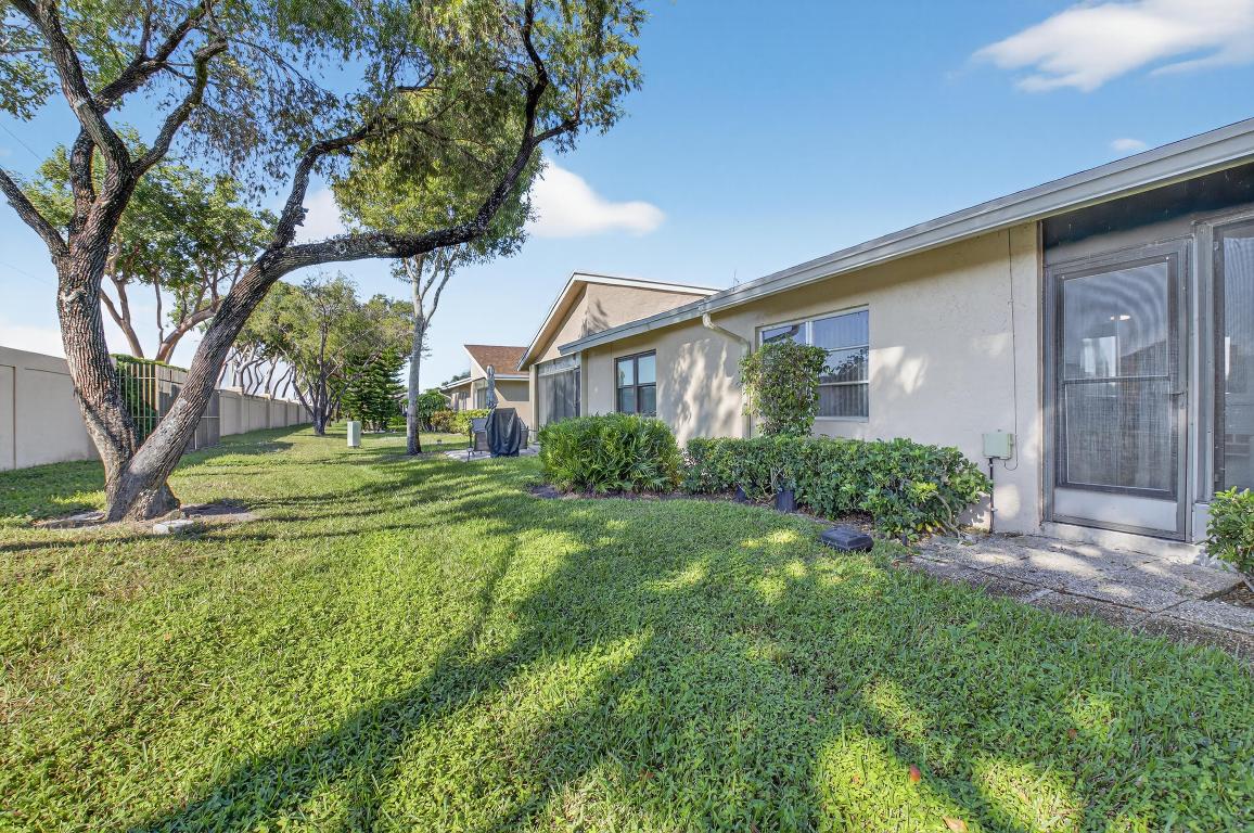 WHISPER WALK /EASTGATE - Residential