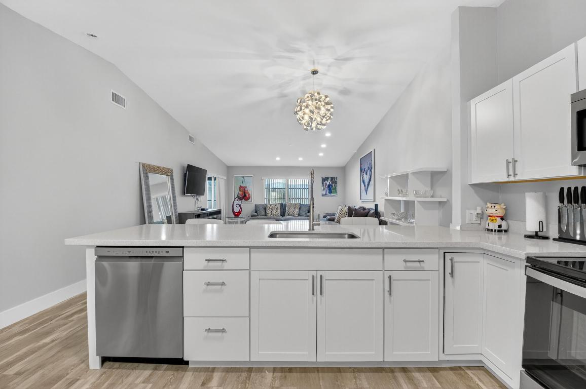 WHISPER WALK /EASTGATE - Residential