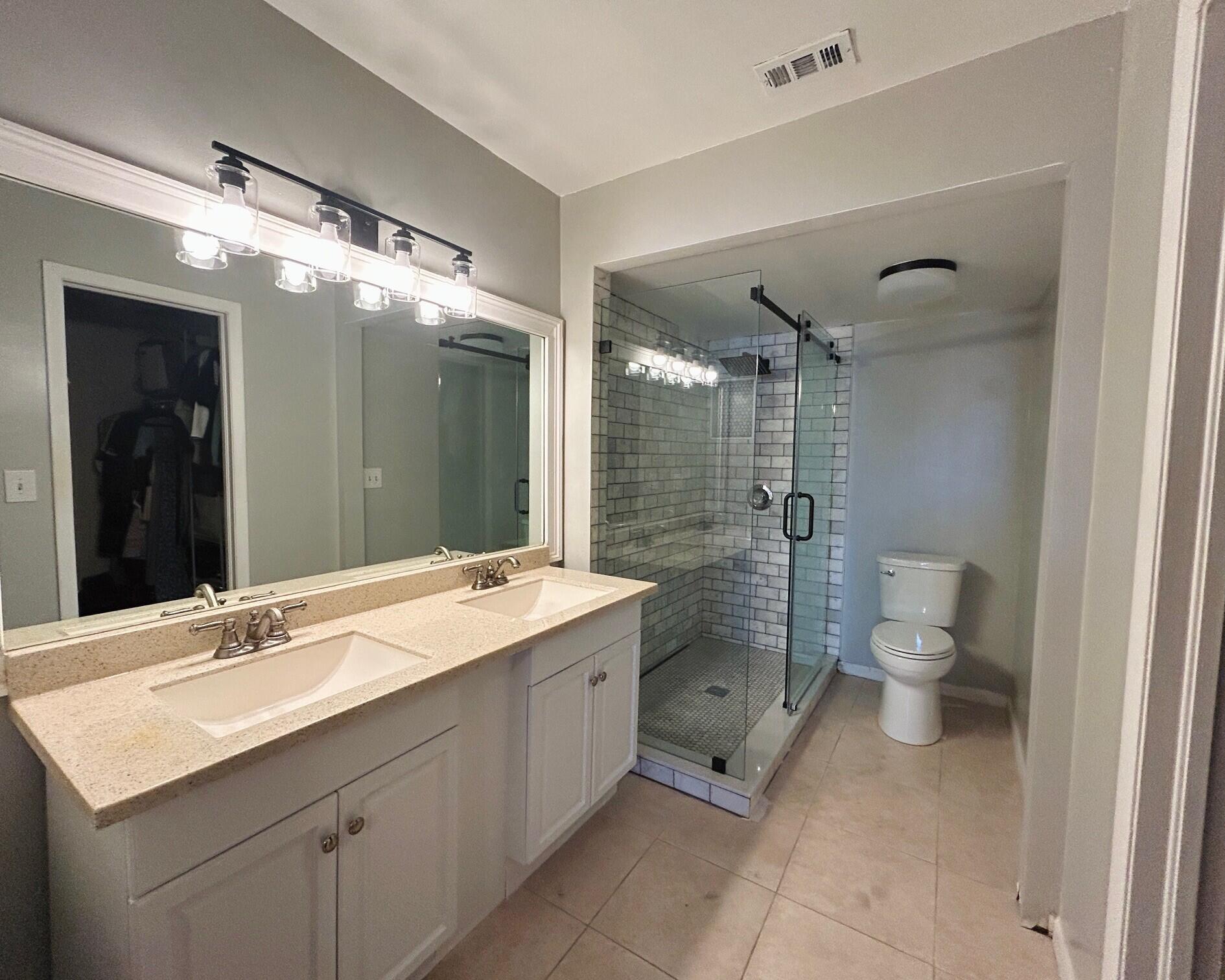 PARK SQUARE CONDO (AKA COUNTRY MEADOWS CONDO) - Residential