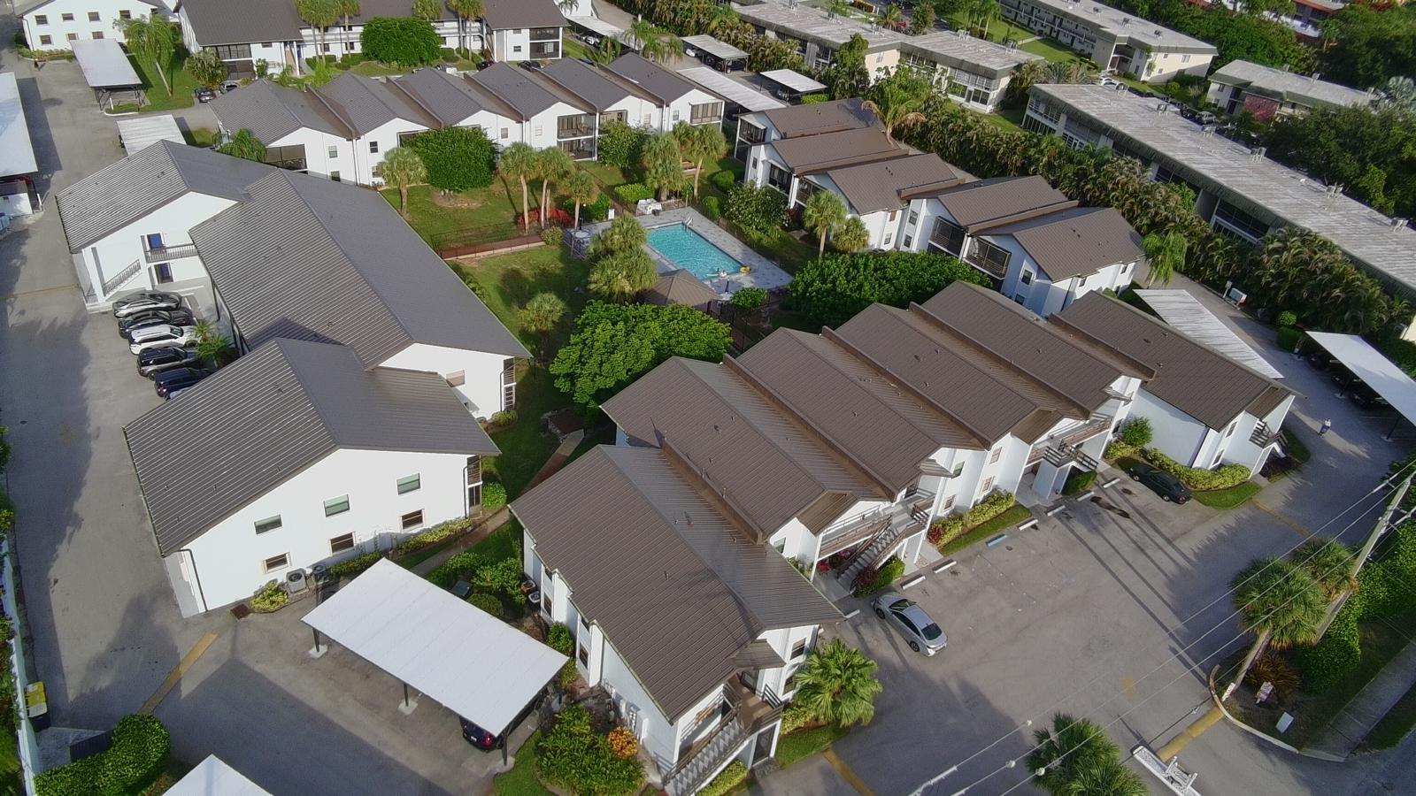 PARK SQUARE CONDO (AKA COUNTRY MEADOWS CONDO) - Residential