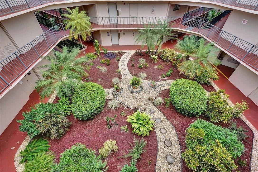 Las Verdes - Residential