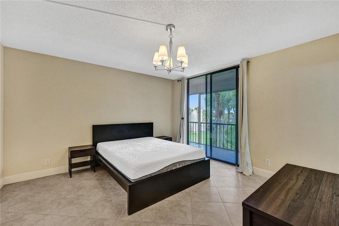 Las Verdes - Residential