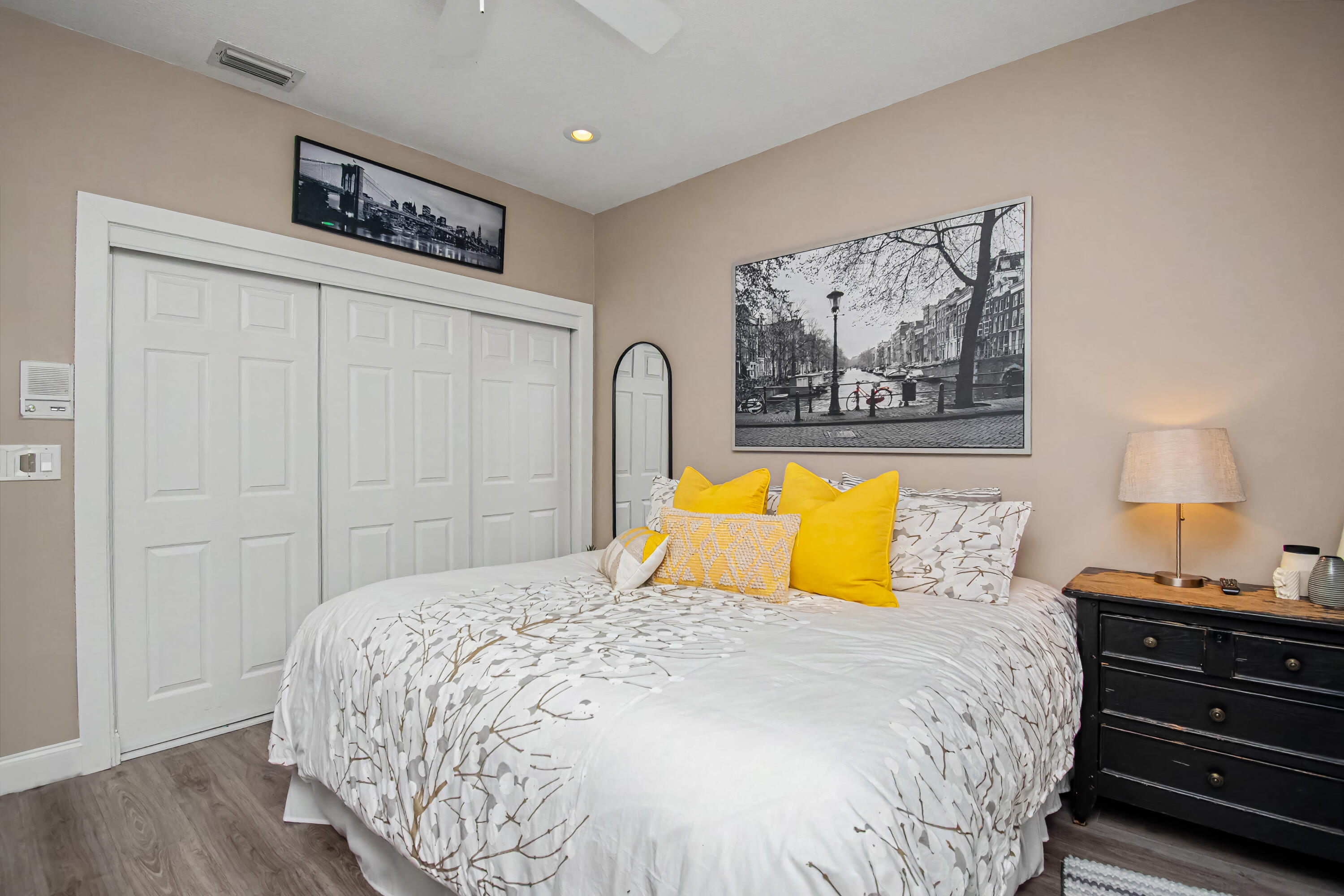 GLEN OAKS 1ST ADD - Residential