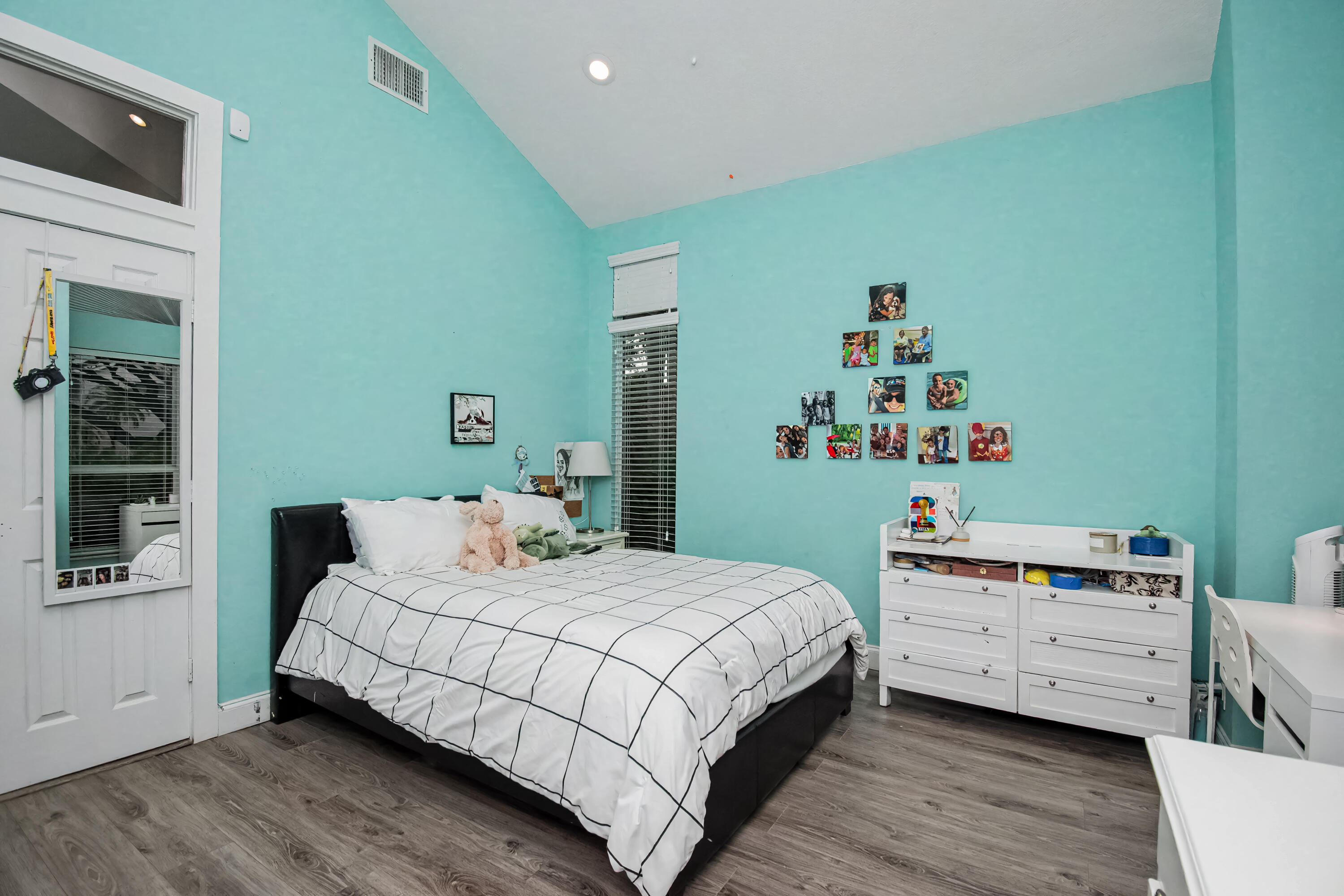 GLEN OAKS 1ST ADD - Residential