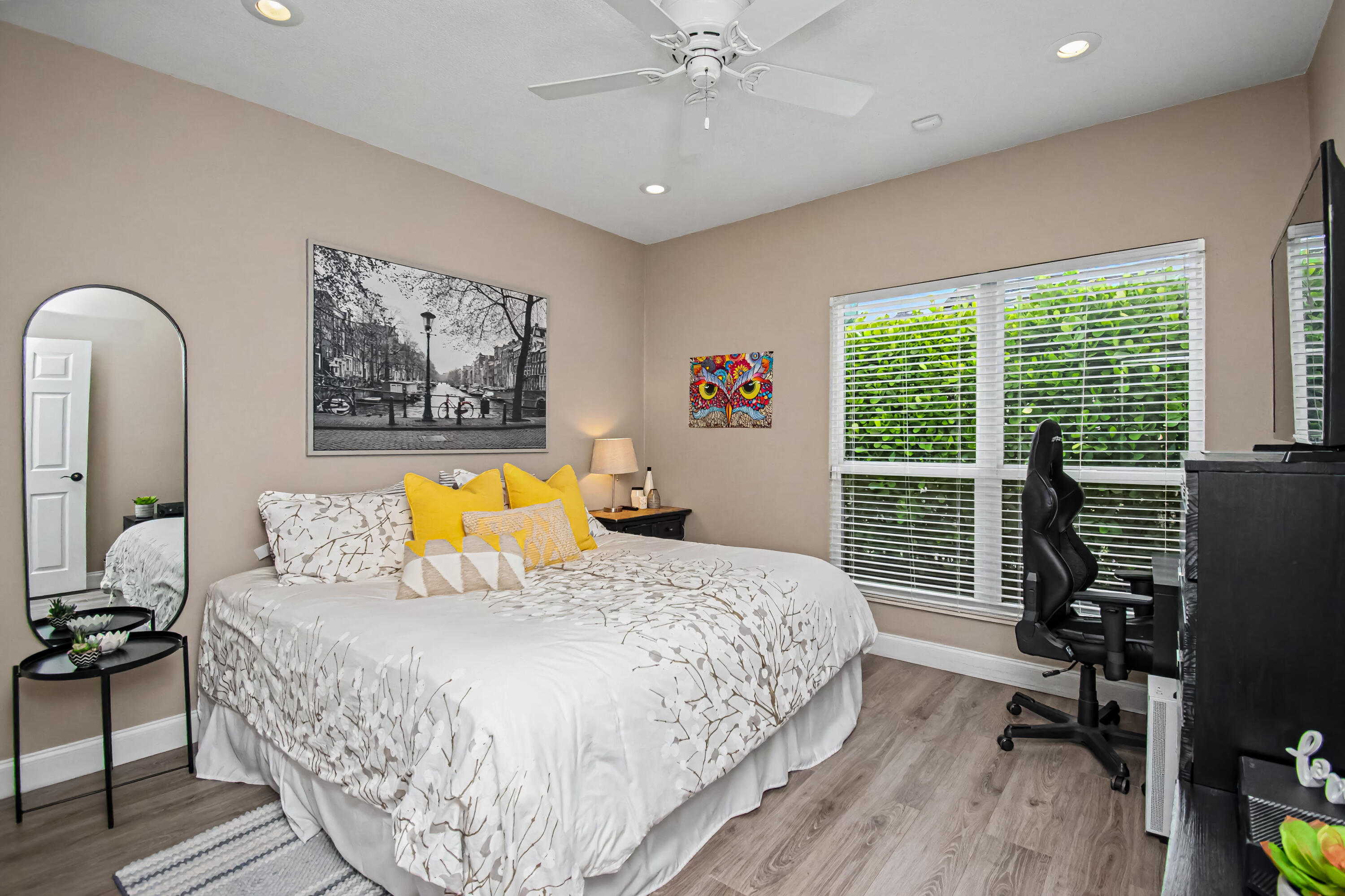 GLEN OAKS 1ST ADD - Residential