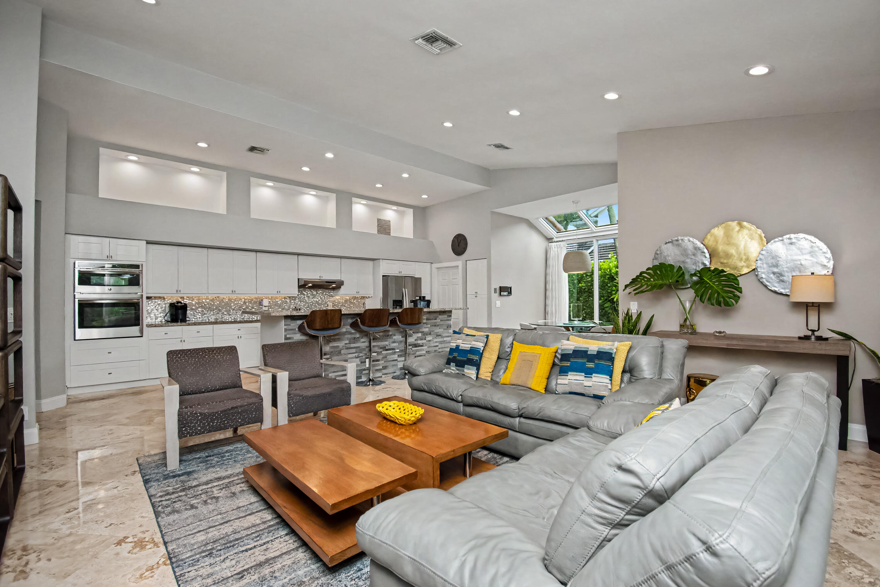 GLEN OAKS 1ST ADD - Residential
