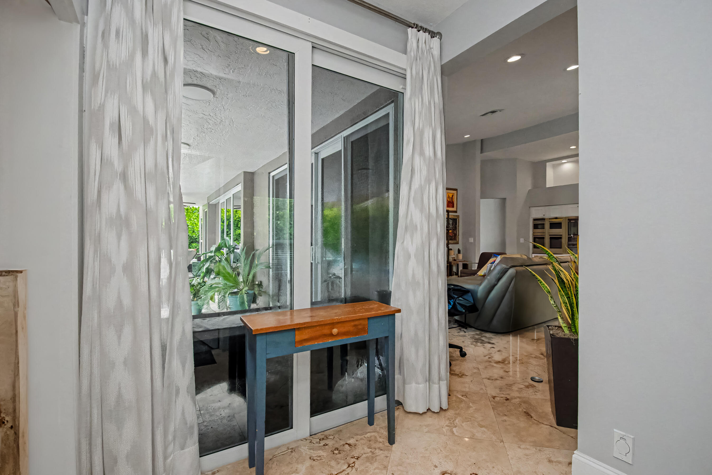 GLEN OAKS 1ST ADD - Residential