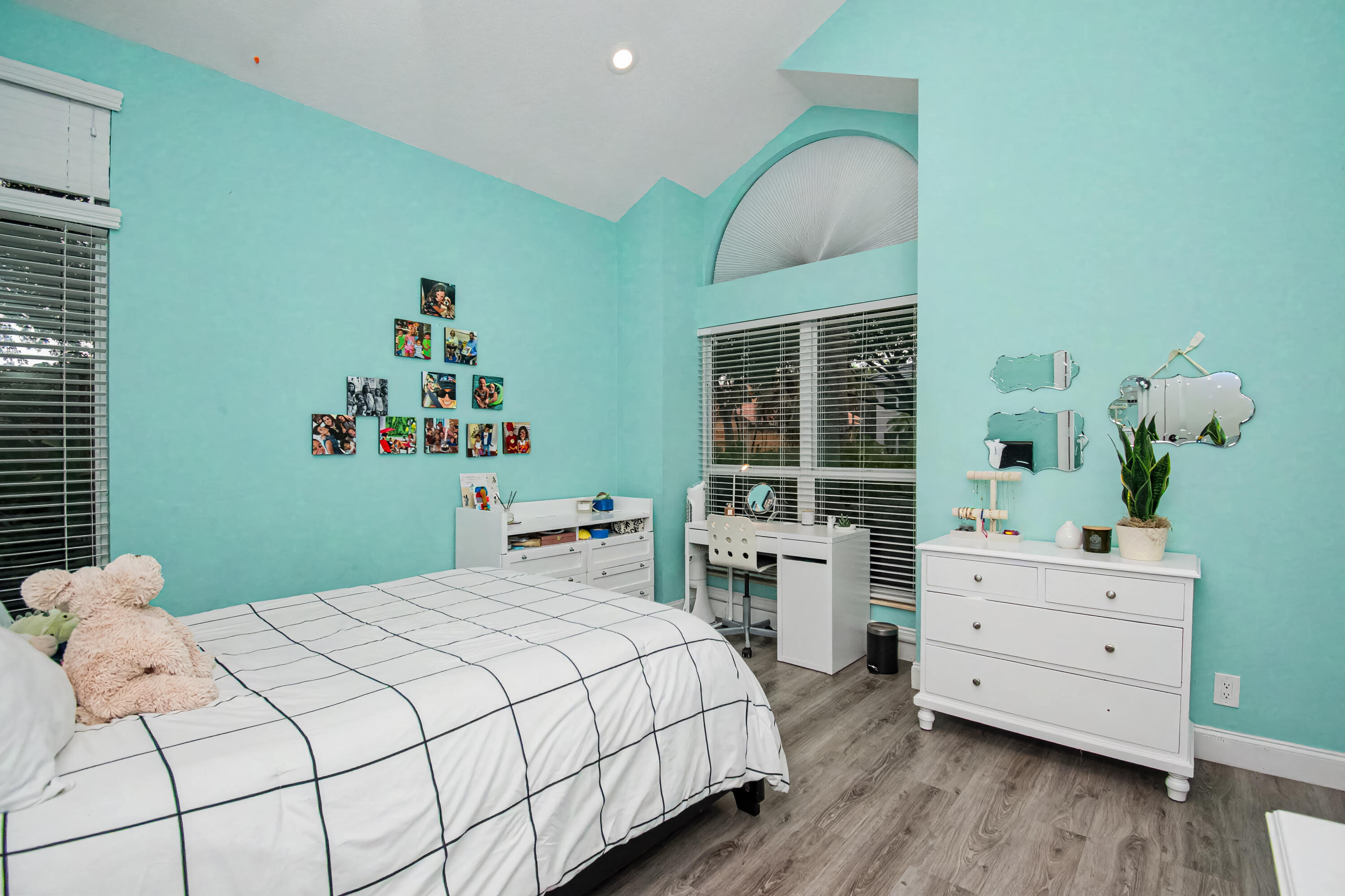 GLEN OAKS 1ST ADD - Residential