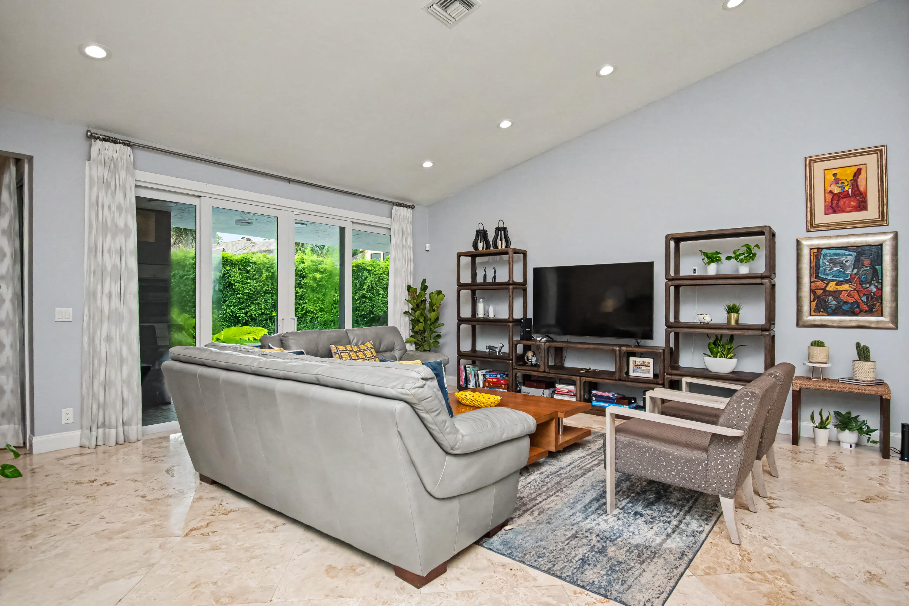 GLEN OAKS 1ST ADD - Residential