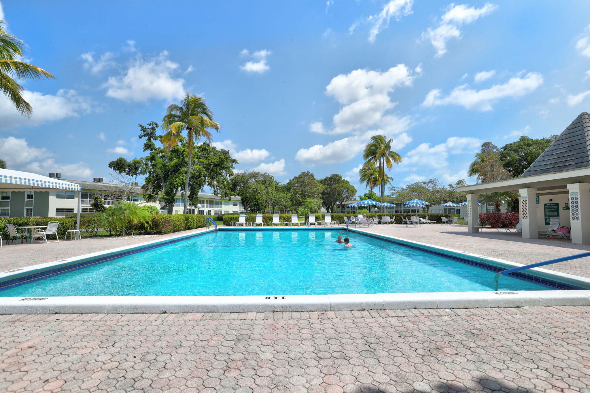 LUCAYA VILLAGE 2-A CONDO - Residential Lease