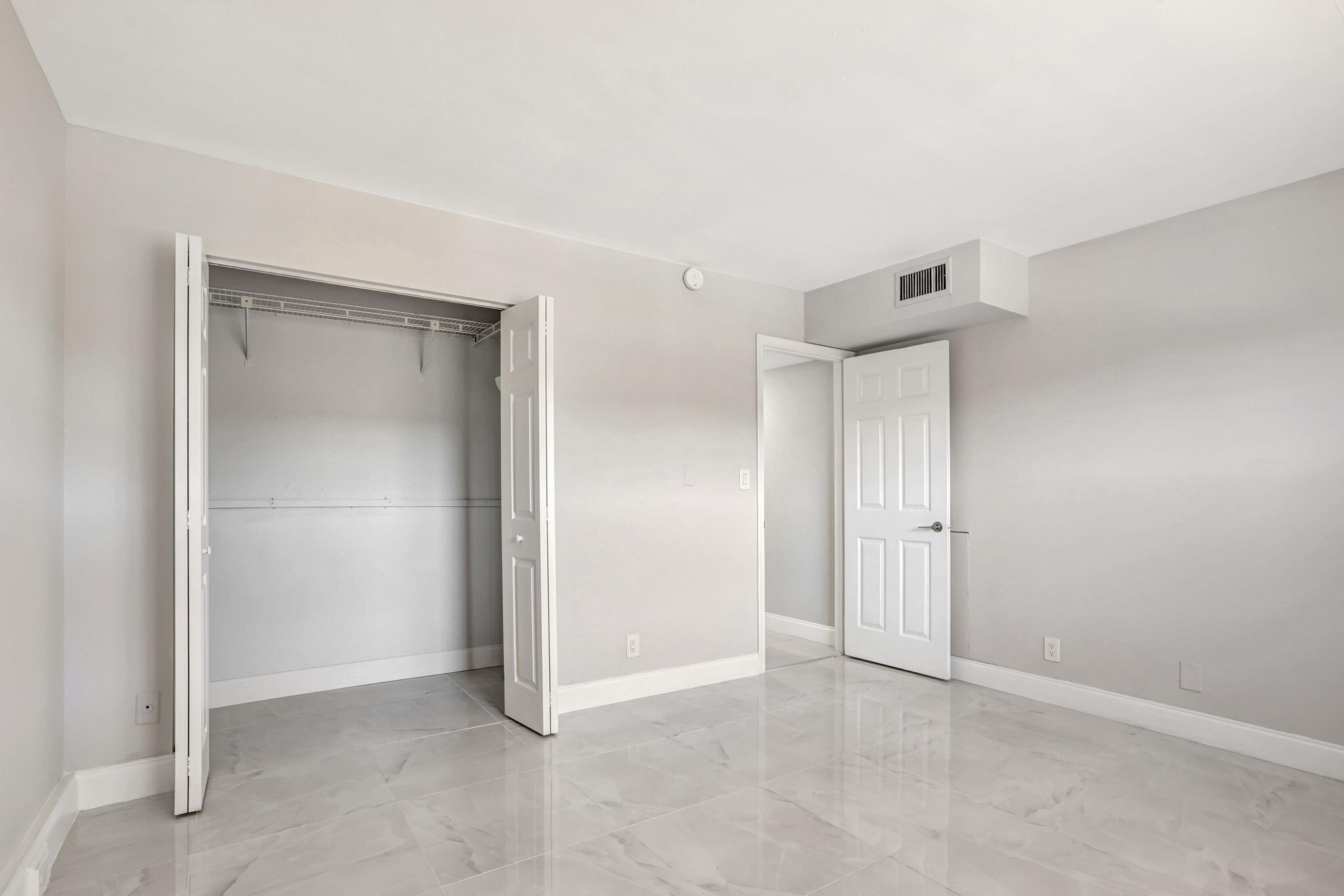 LUCAYA VILLAGE 2-A CONDO - Residential Lease