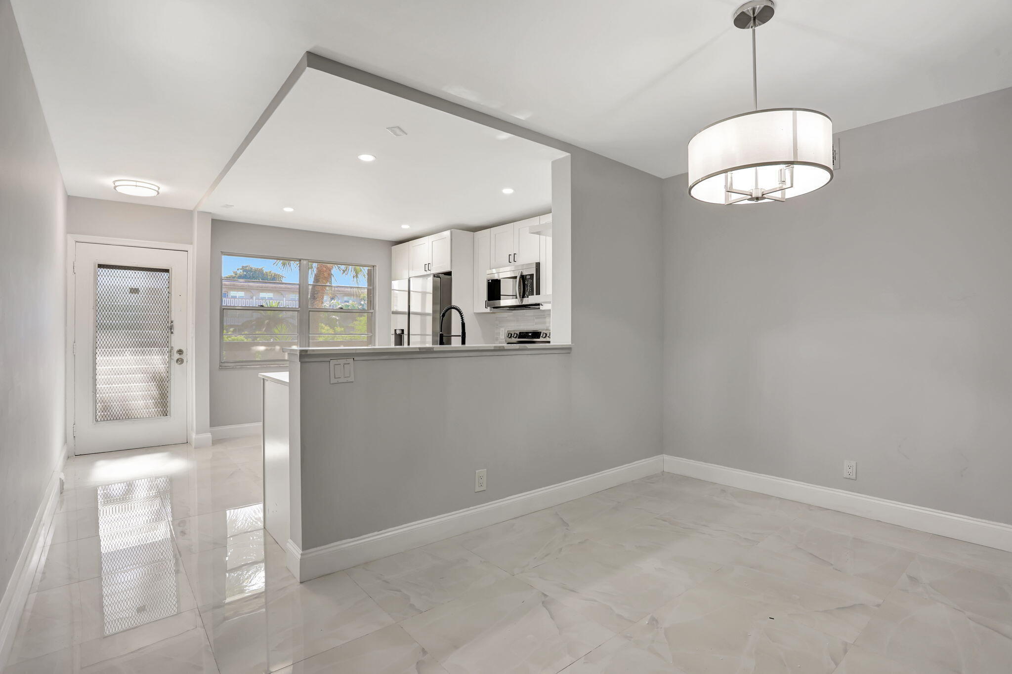 LUCAYA VILLAGE 2-A CONDO - Residential Lease