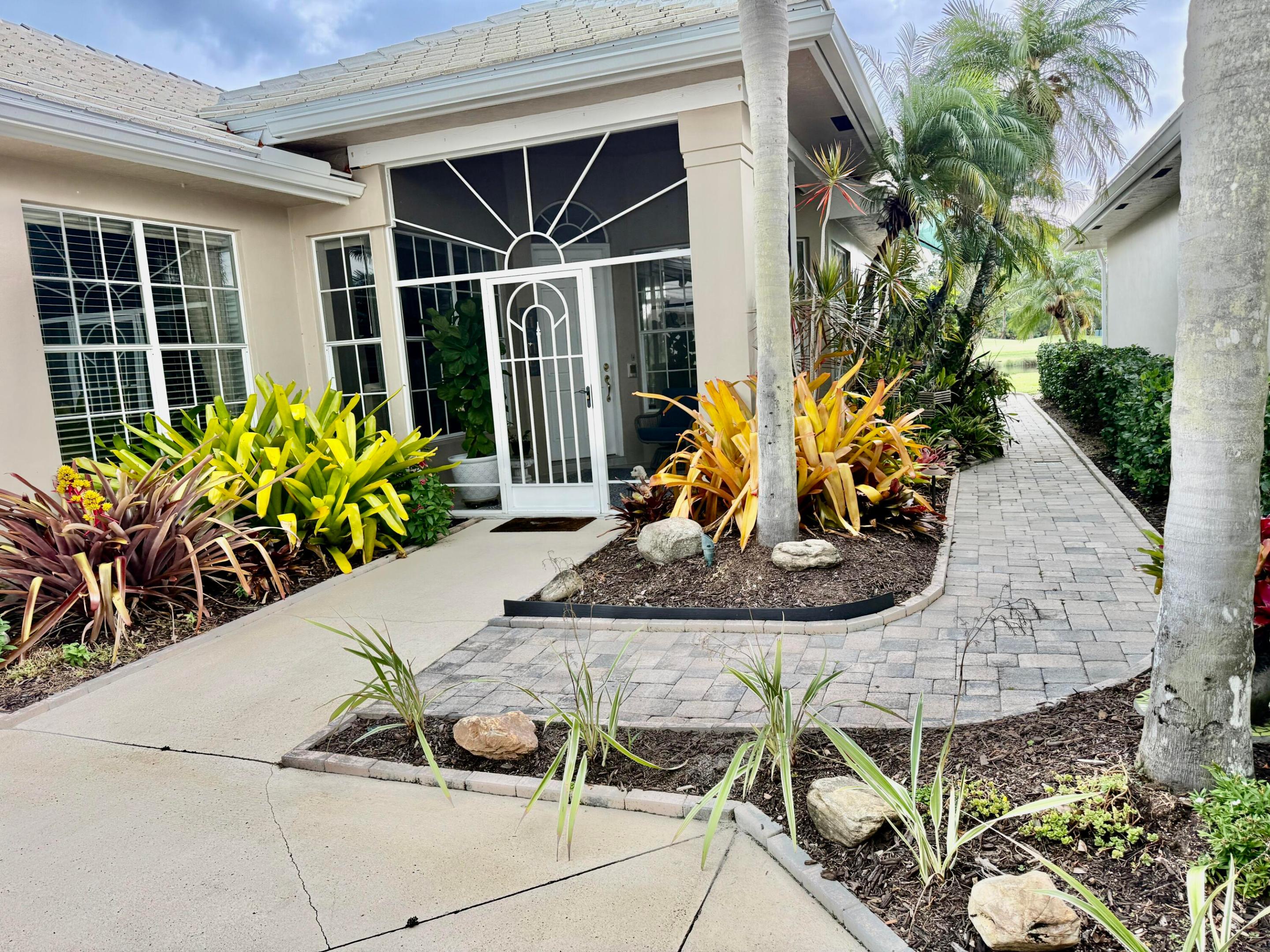 FAIRWAY ISLE PARCEL 8 BLK 15 - Residential