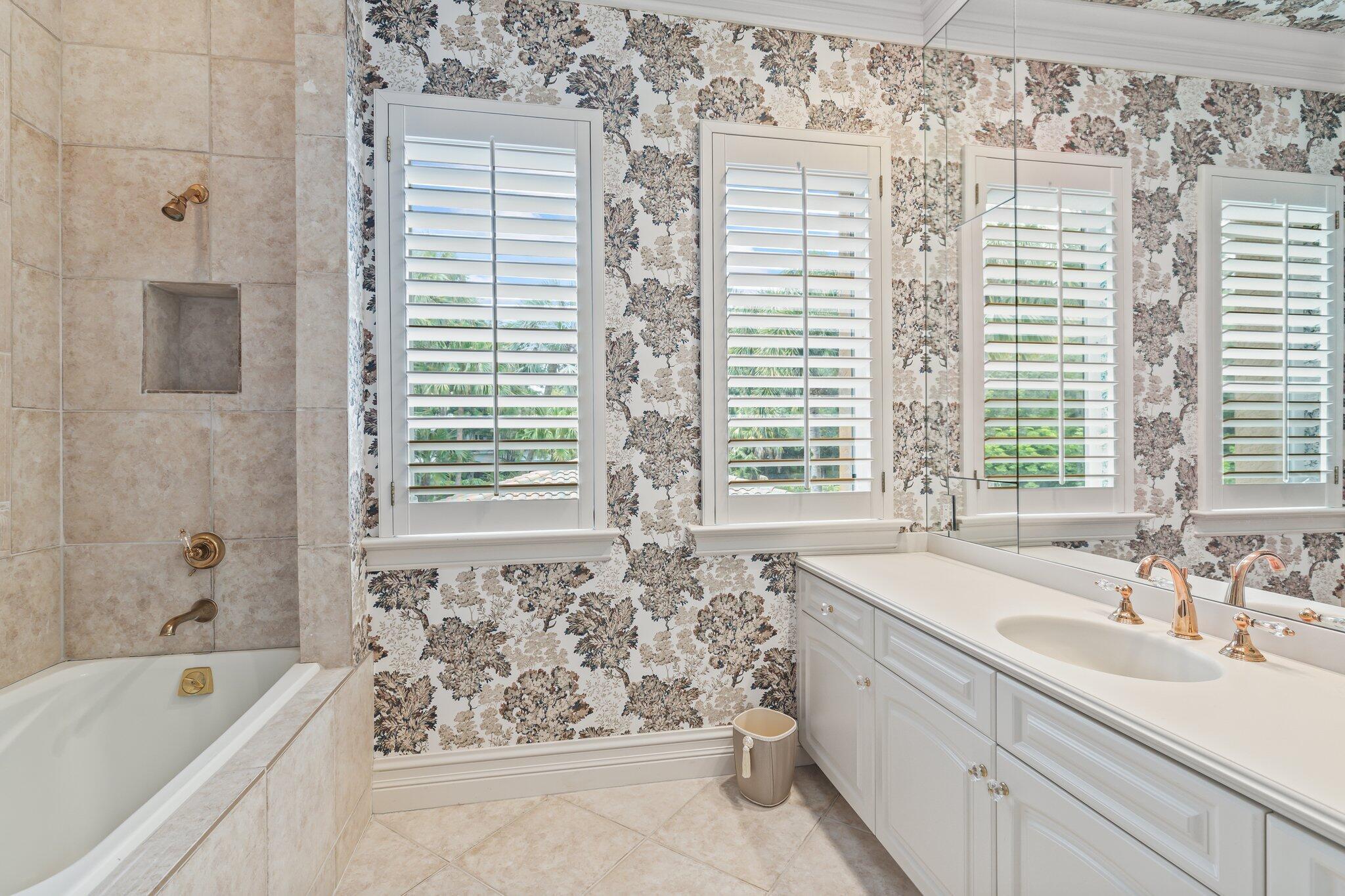 THE PLANTATION AT SEWALLS POINT - Residential