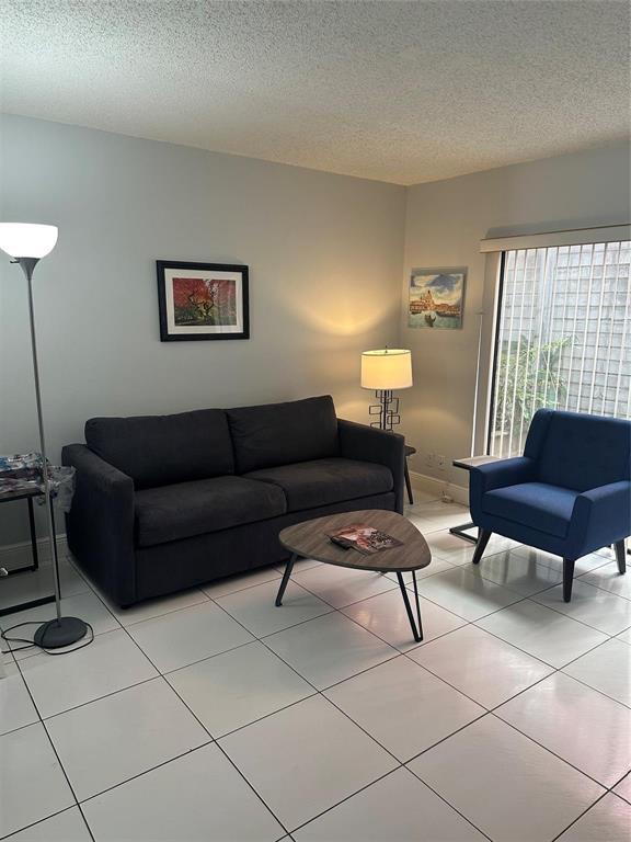 VENETIAN ISLES 3RD SEC - Residential