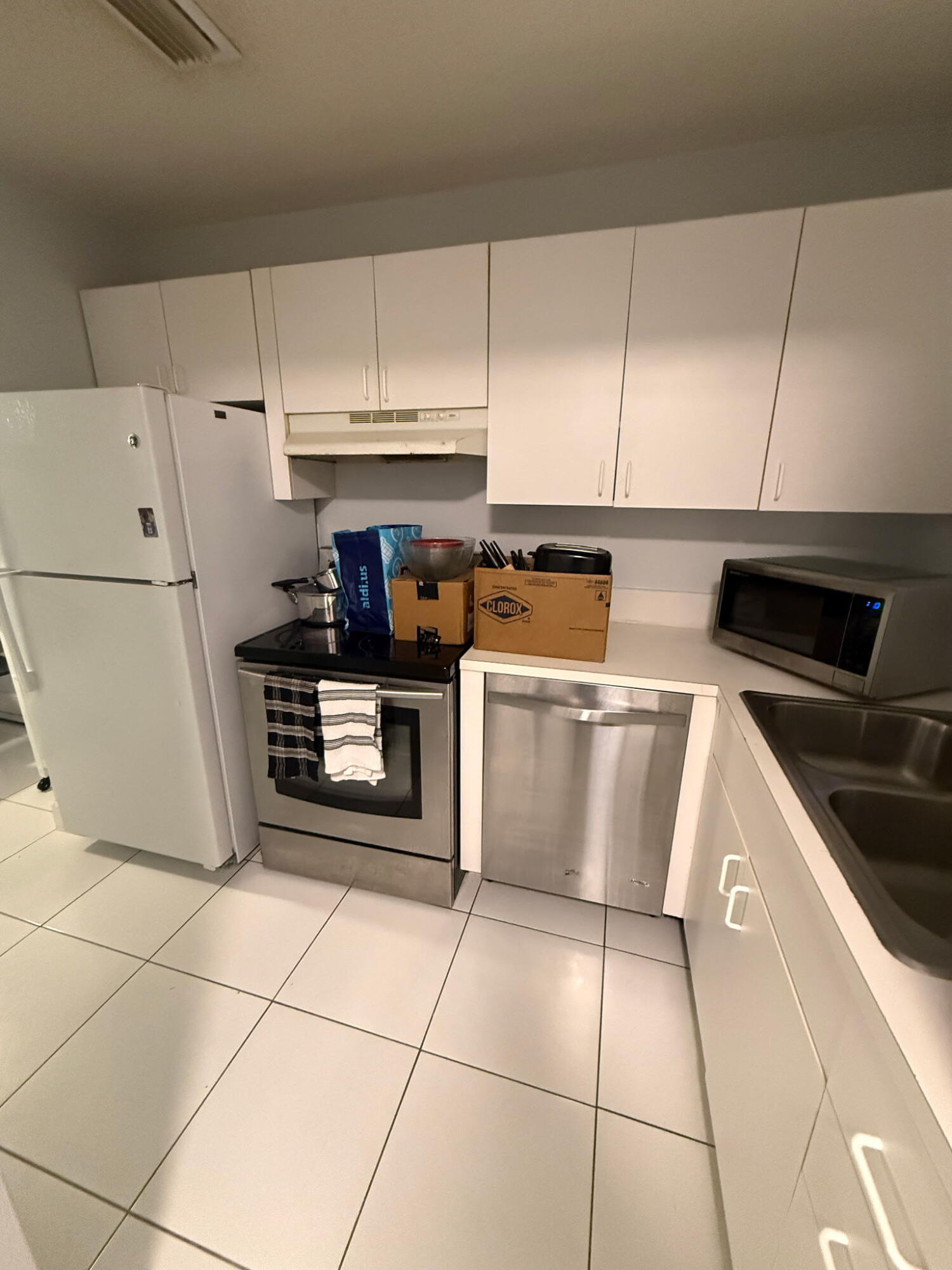 VENETIAN ISLES 3RD SEC - Residential