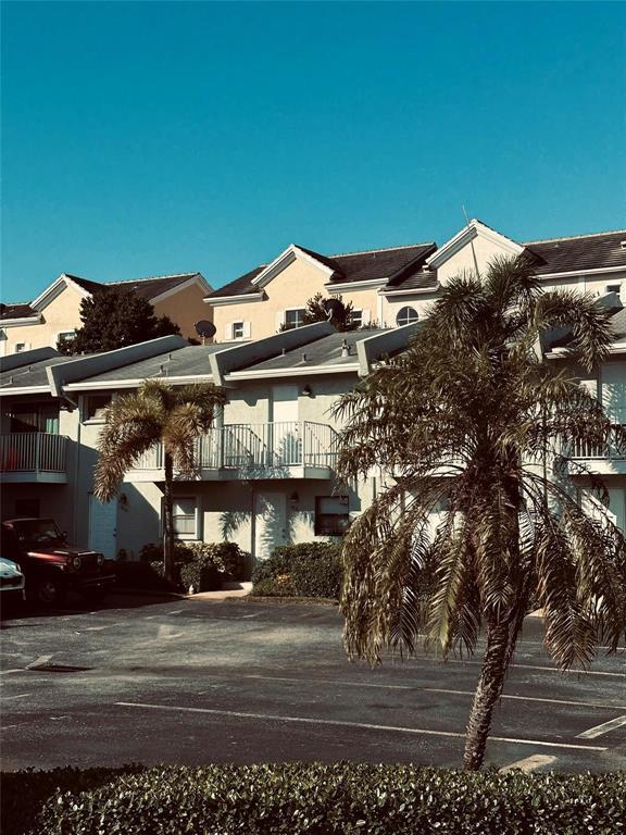 VENETIAN ISLES 3RD SEC - Residential