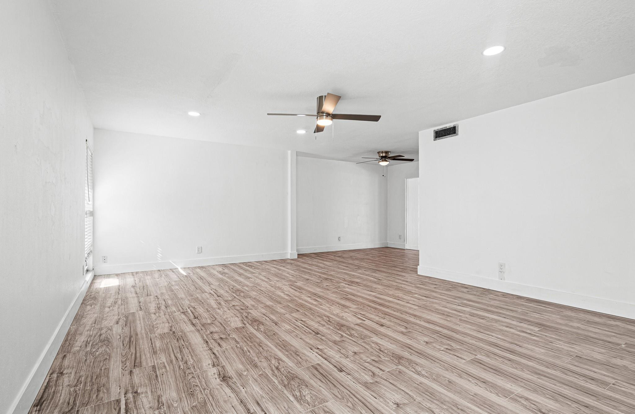 MAINLANDS OF TAMARAC LAKES - Residential