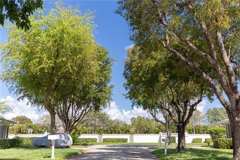 Limetree Condo - Residential