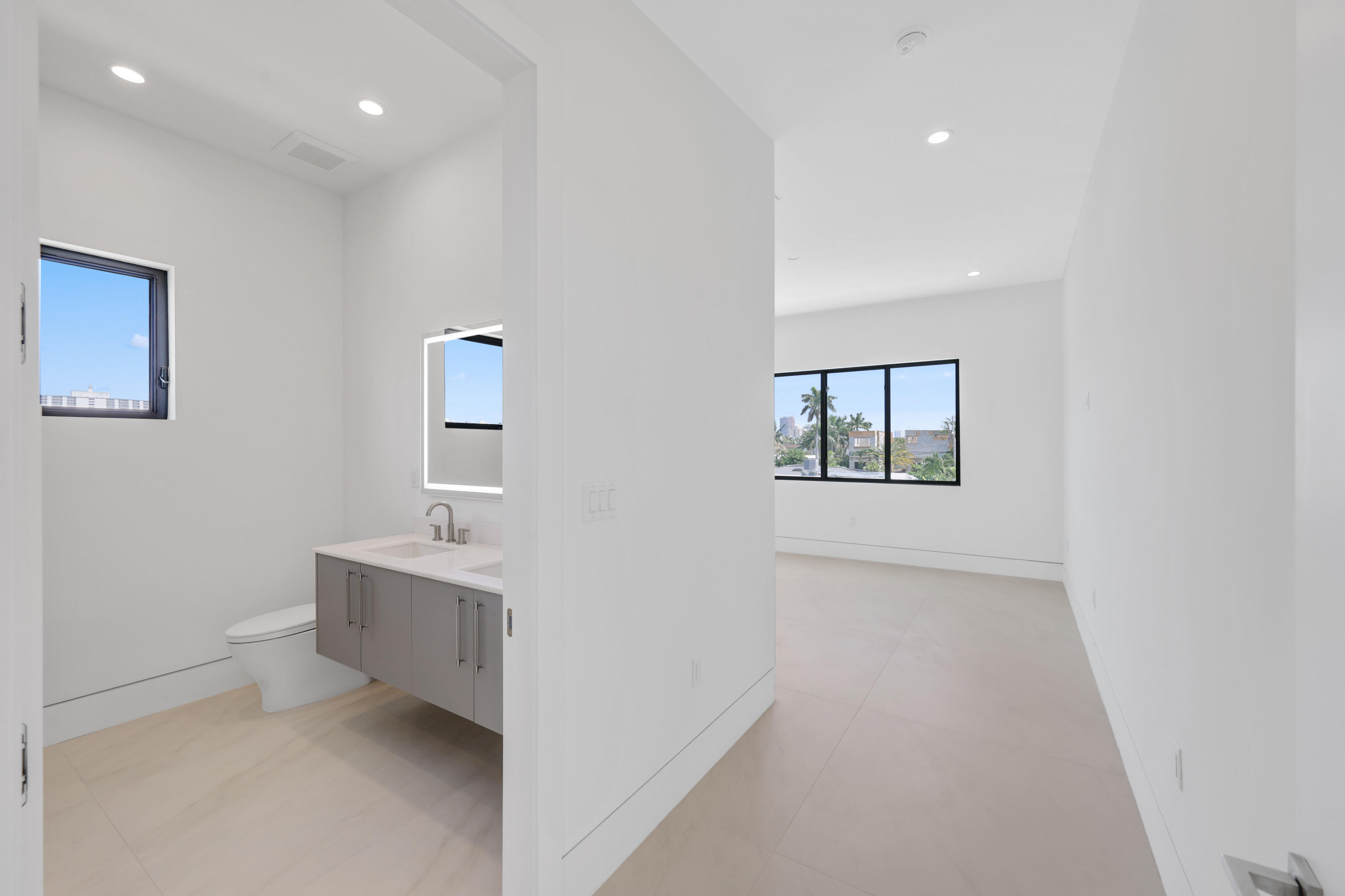 HARBOR VILLAGE SEC - Residential