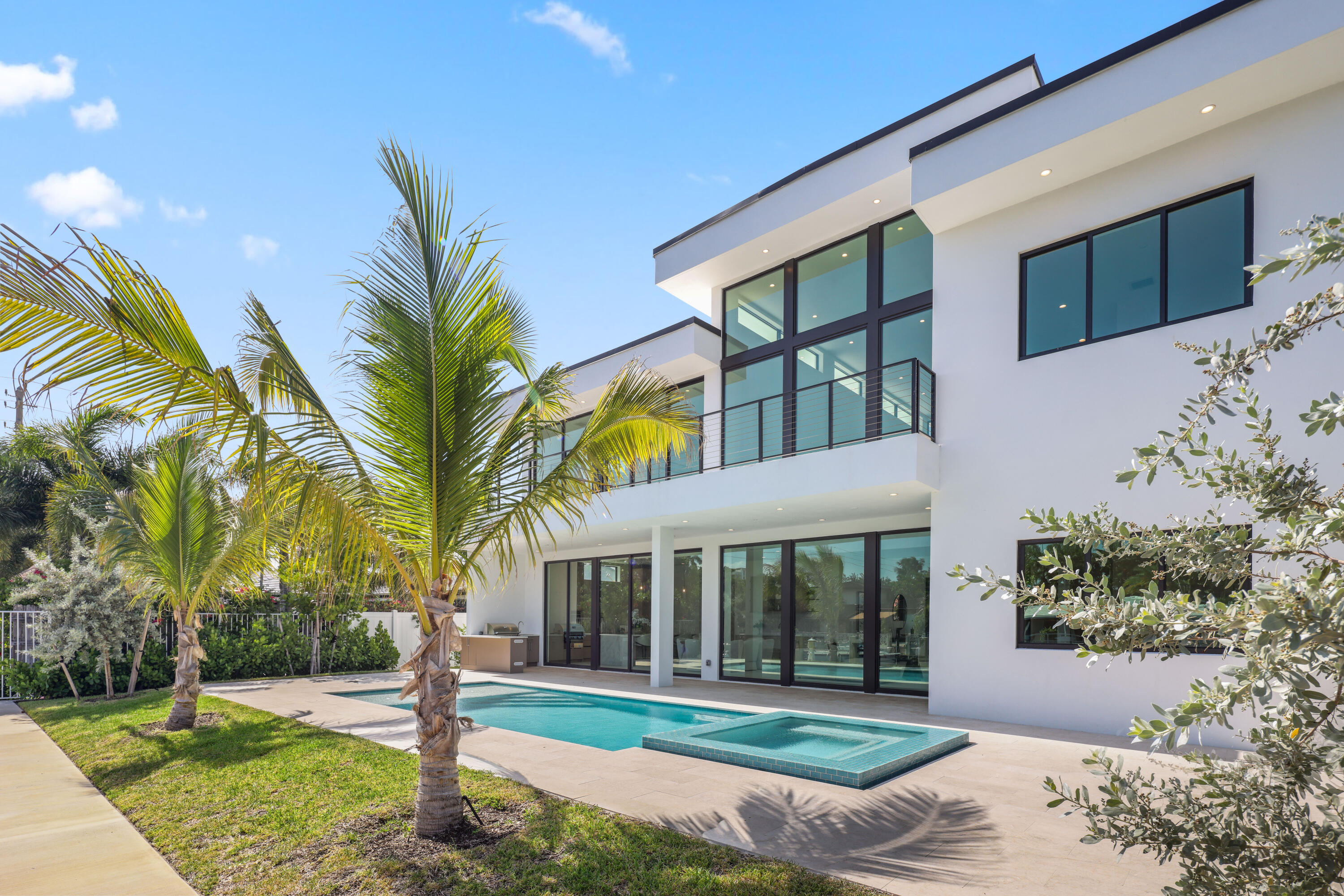 HARBOR VILLAGE SEC - Residential