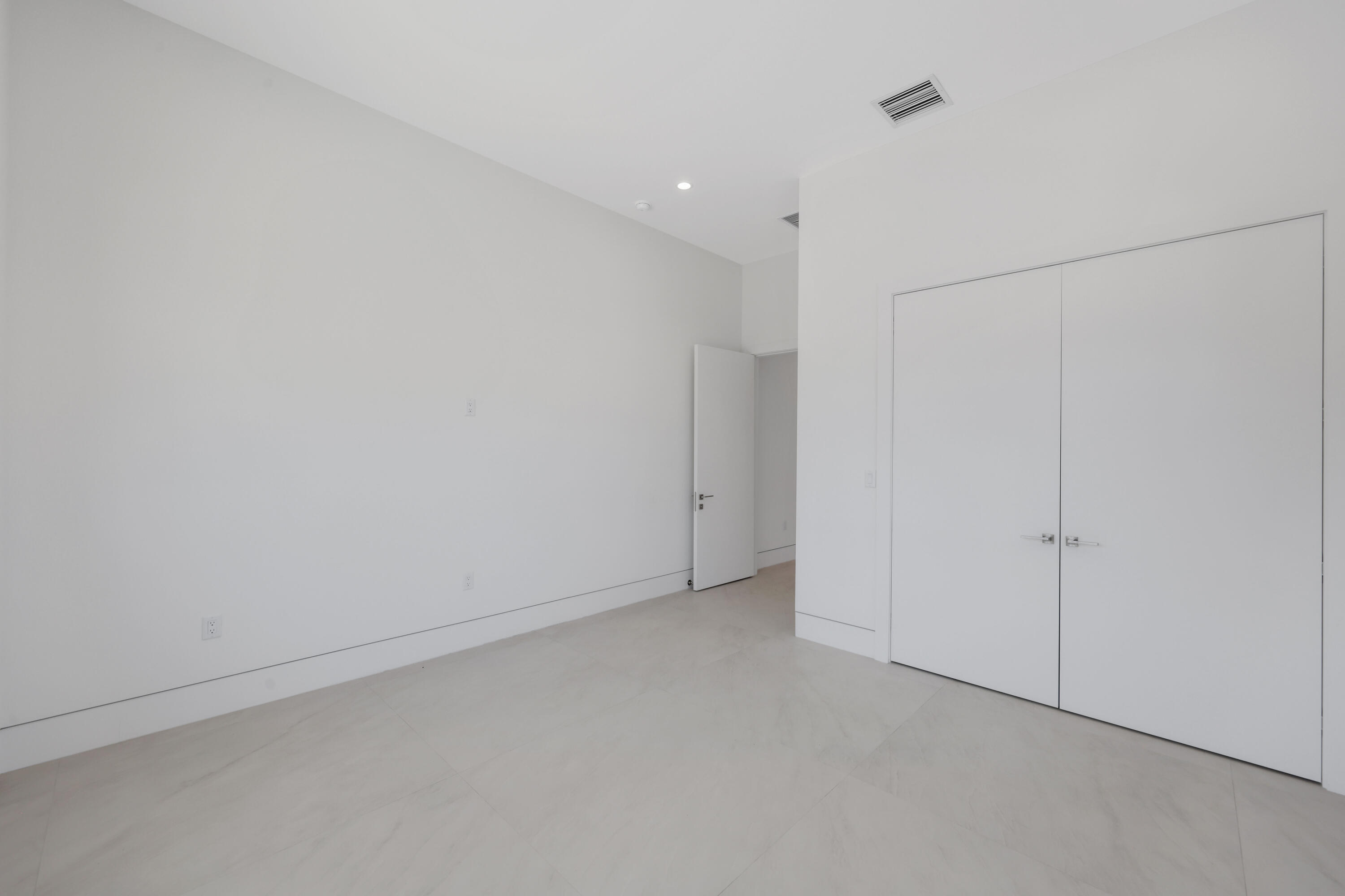 HARBOR VILLAGE SEC - Residential