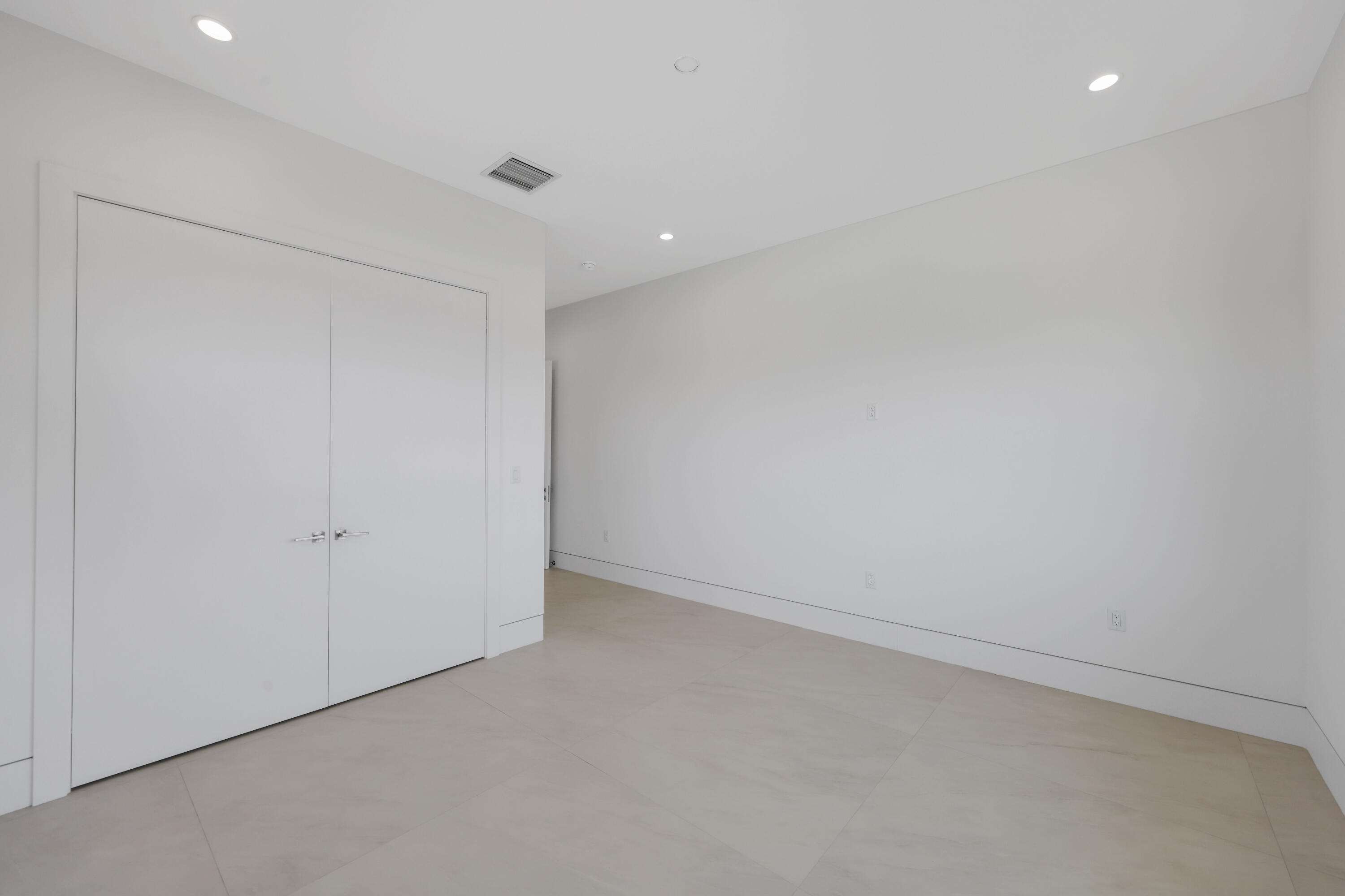 HARBOR VILLAGE SEC - Residential