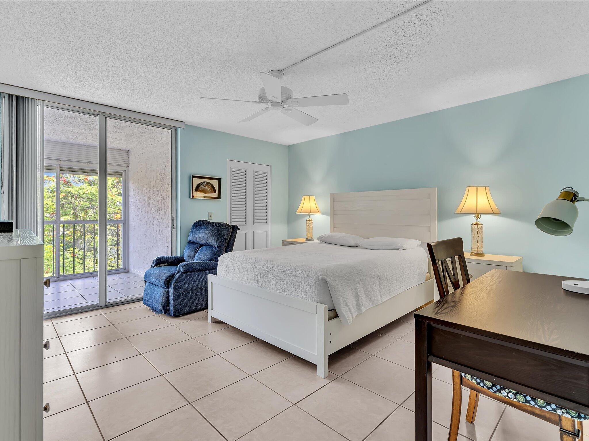 VILLAGES OF ORIOLE DEAUVILLE CONDO - Residential