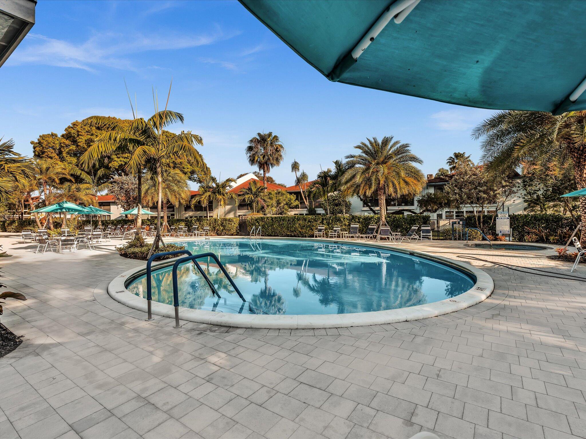 VILLAGES OF ORIOLE DEAUVILLE CONDO - Residential