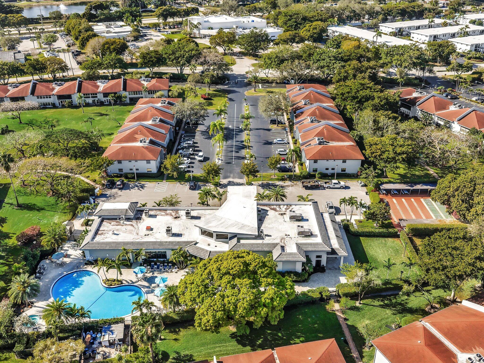 VILLAGES OF ORIOLE DEAUVILLE CONDO - Residential