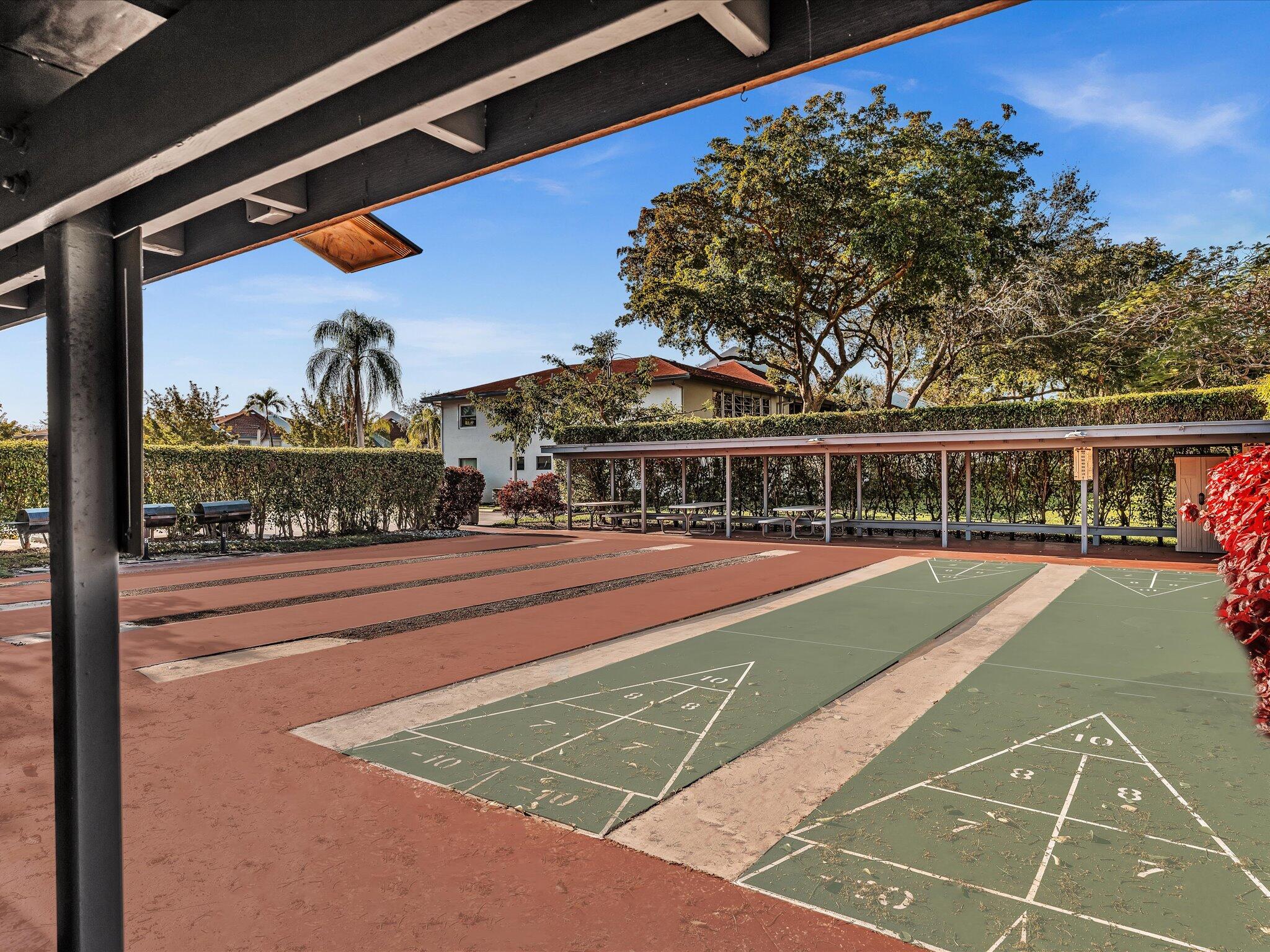 VILLAGES OF ORIOLE DEAUVILLE CONDO - Residential