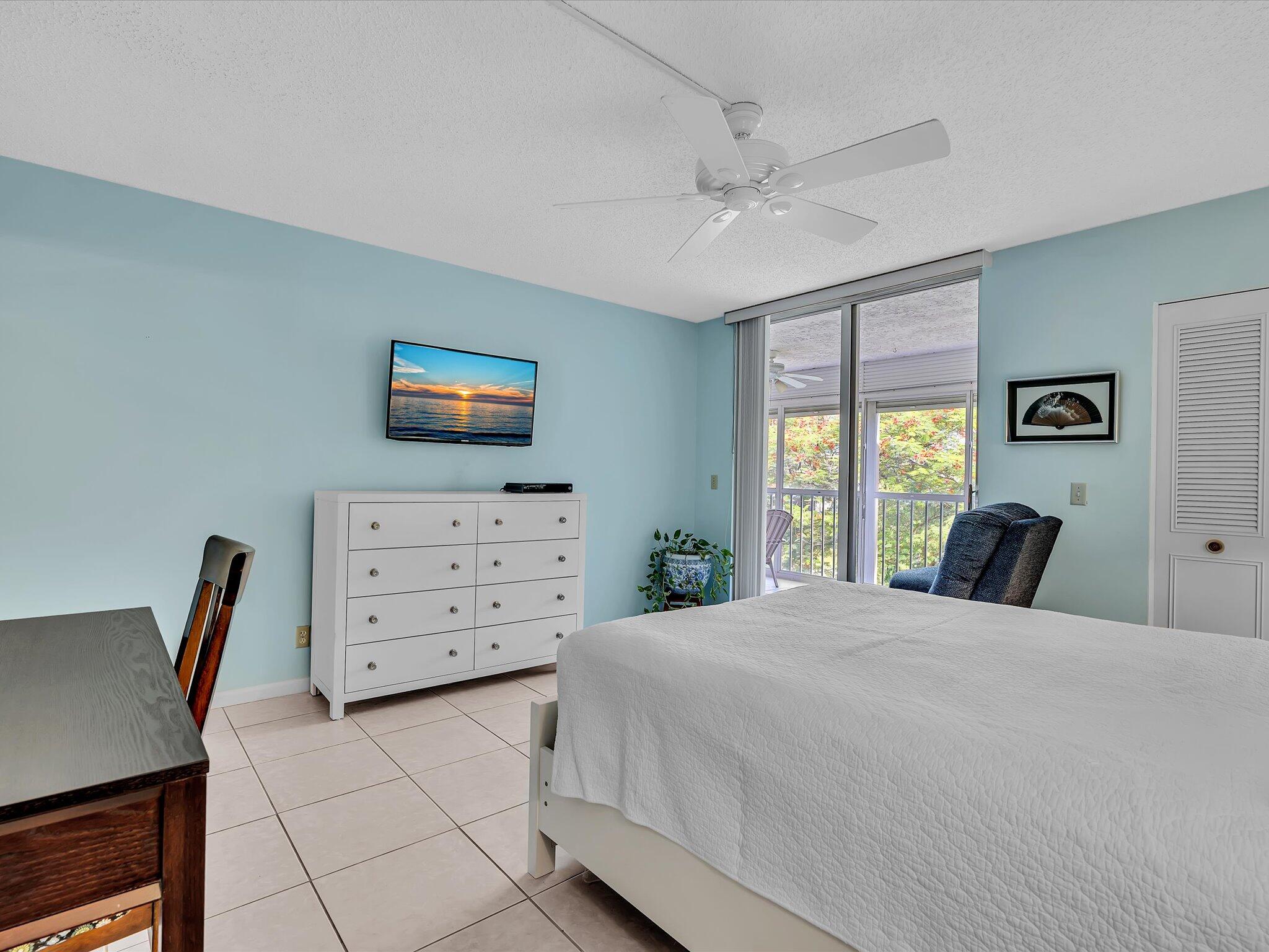 VILLAGES OF ORIOLE DEAUVILLE CONDO - Residential