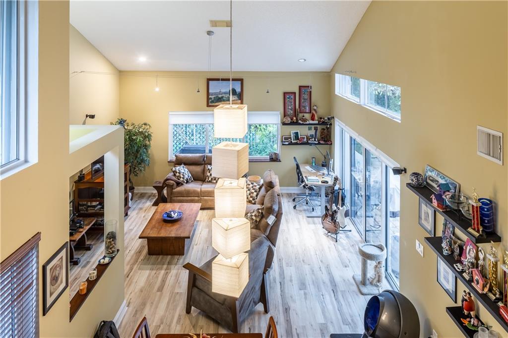 WEST LAKE VILLAGE - Residential