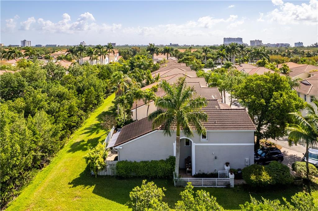 WEST LAKE VILLAGE - Residential