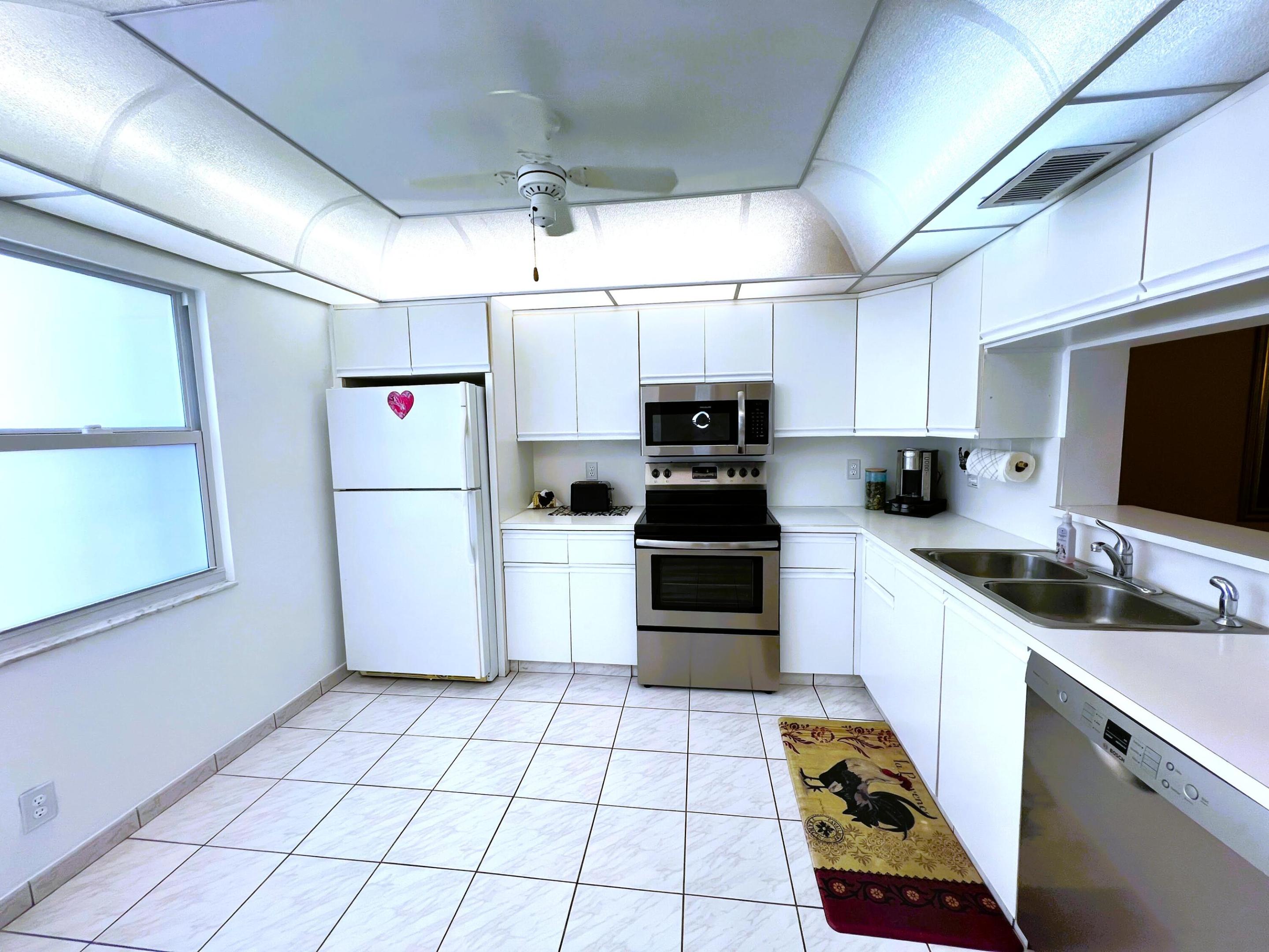 WYNMOOR BIMINI VILLAGE G CONDO - Residential