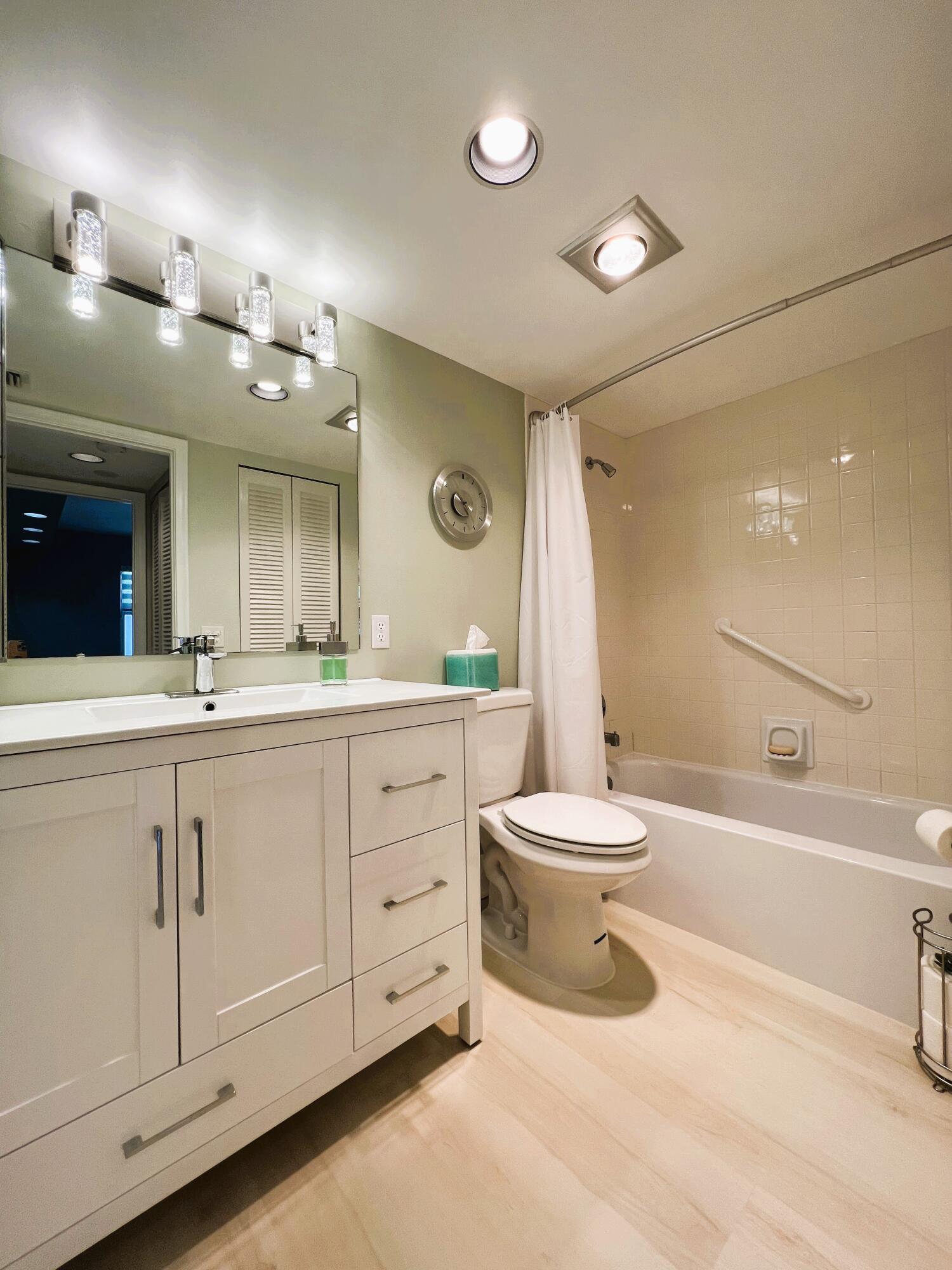 WYNMOOR BIMINI VILLAGE G CONDO - Residential