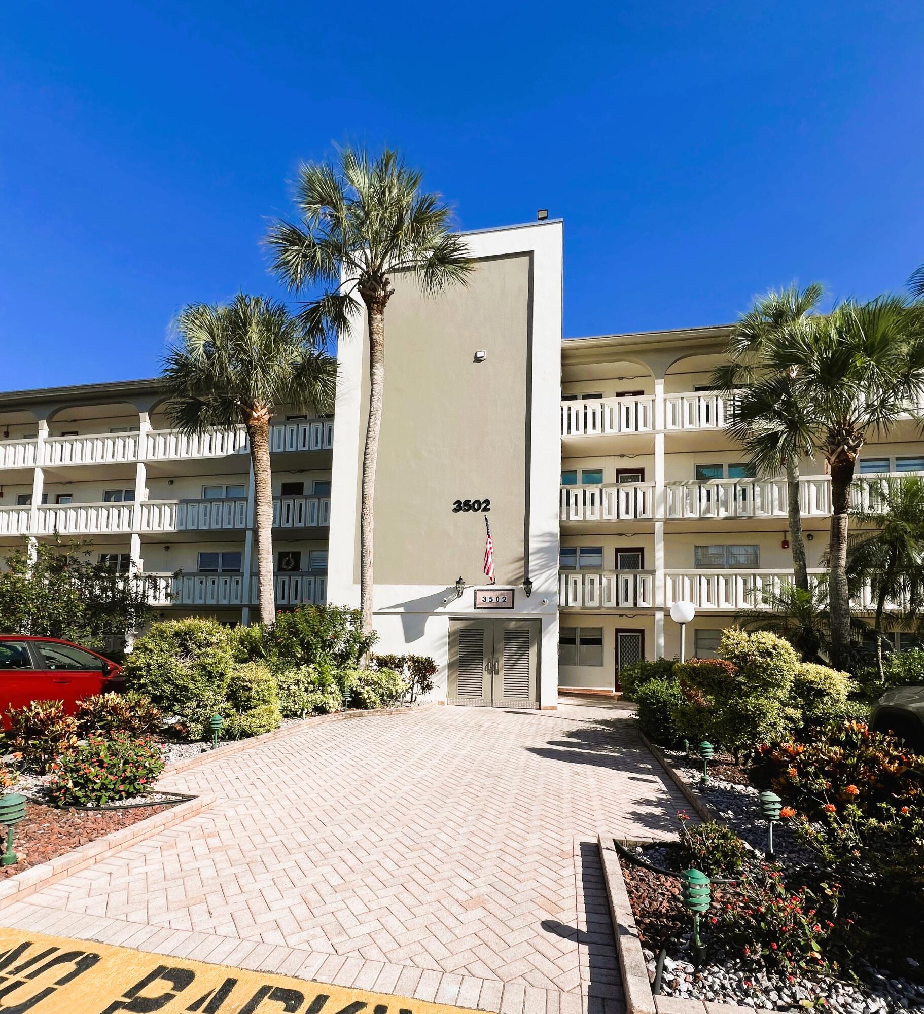 WYNMOOR BIMINI VILLAGE G CONDO - Residential