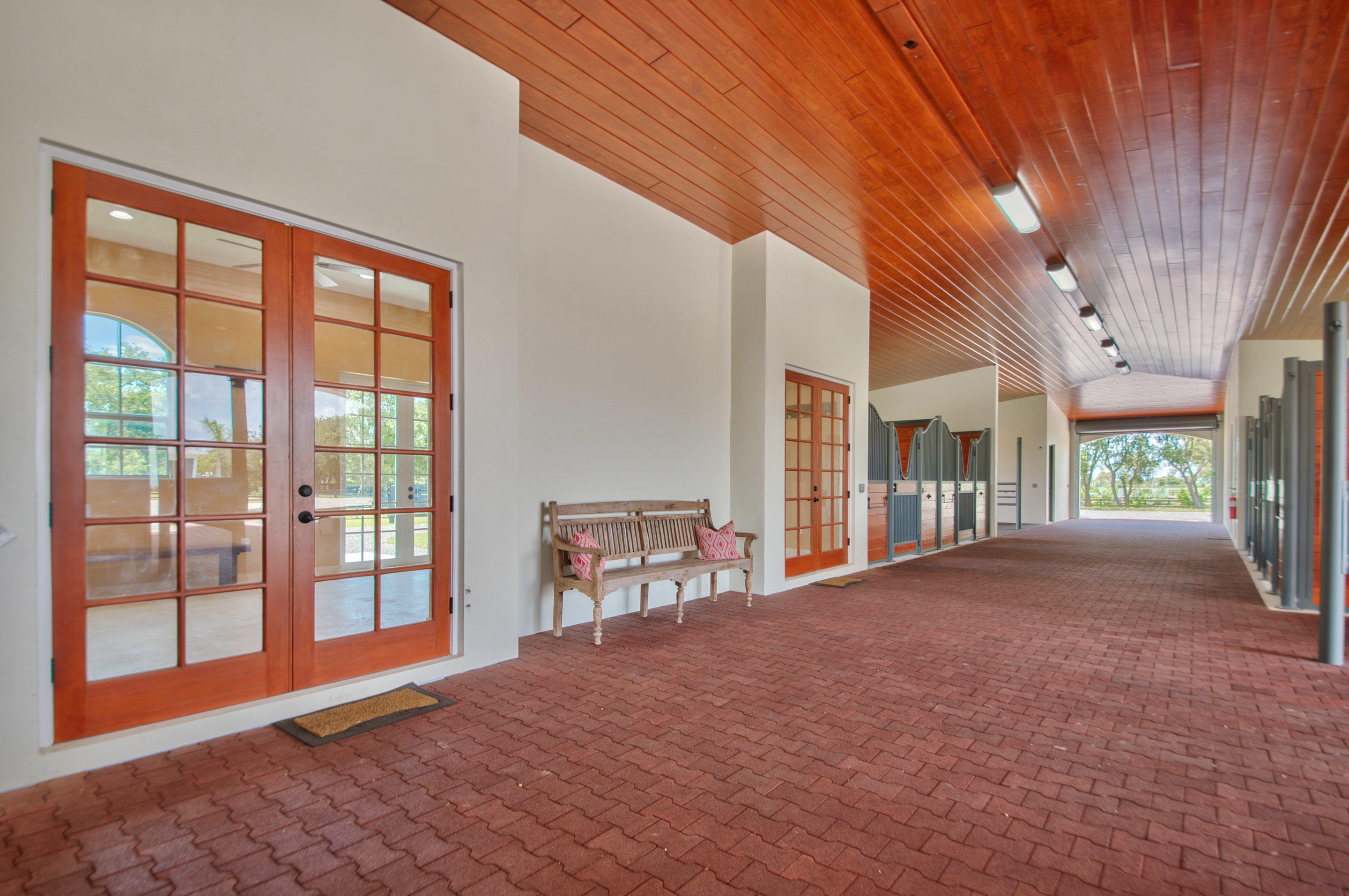 PALM BEACH POINT - Residential