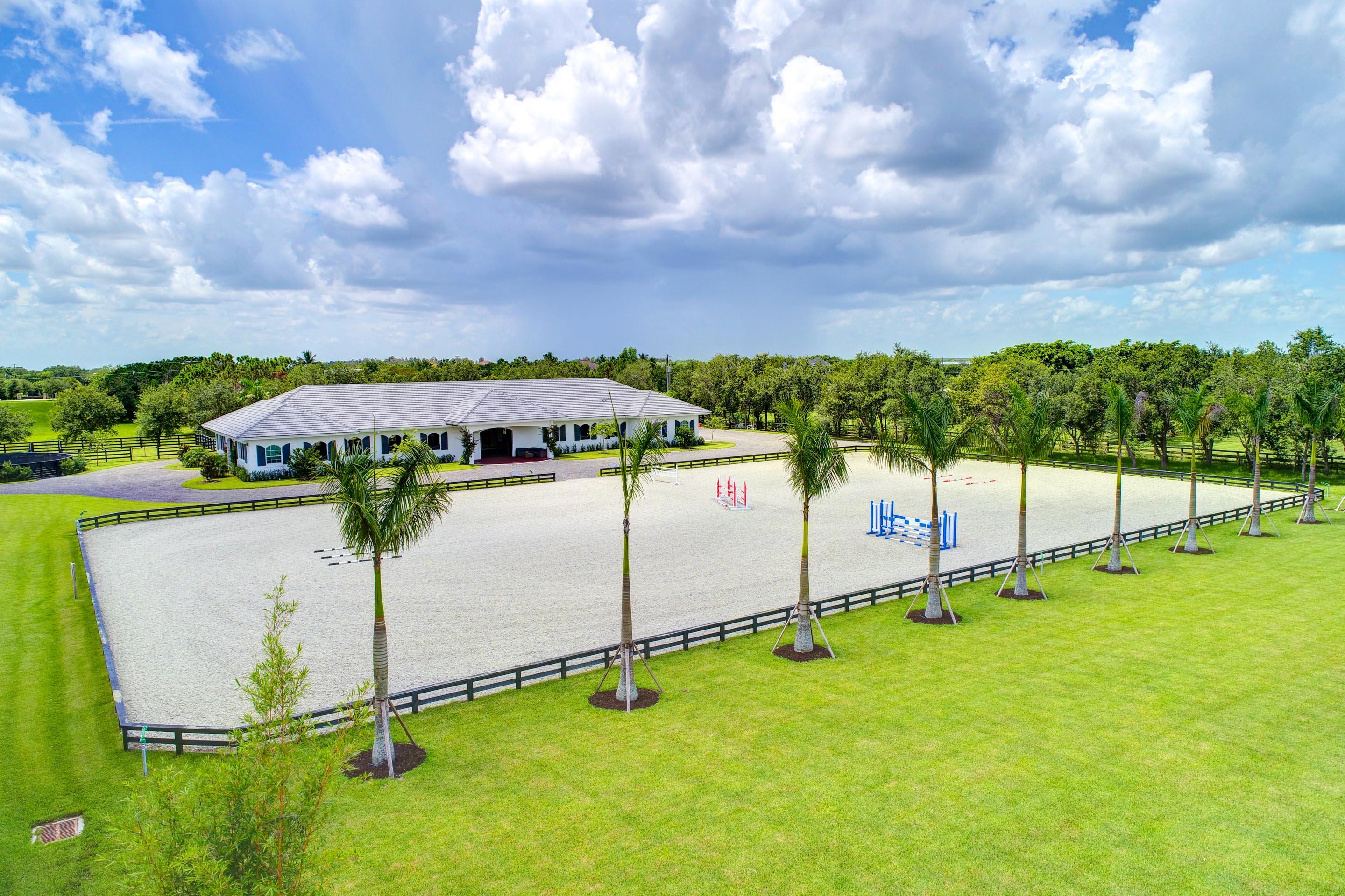 PALM BEACH POINT - Residential