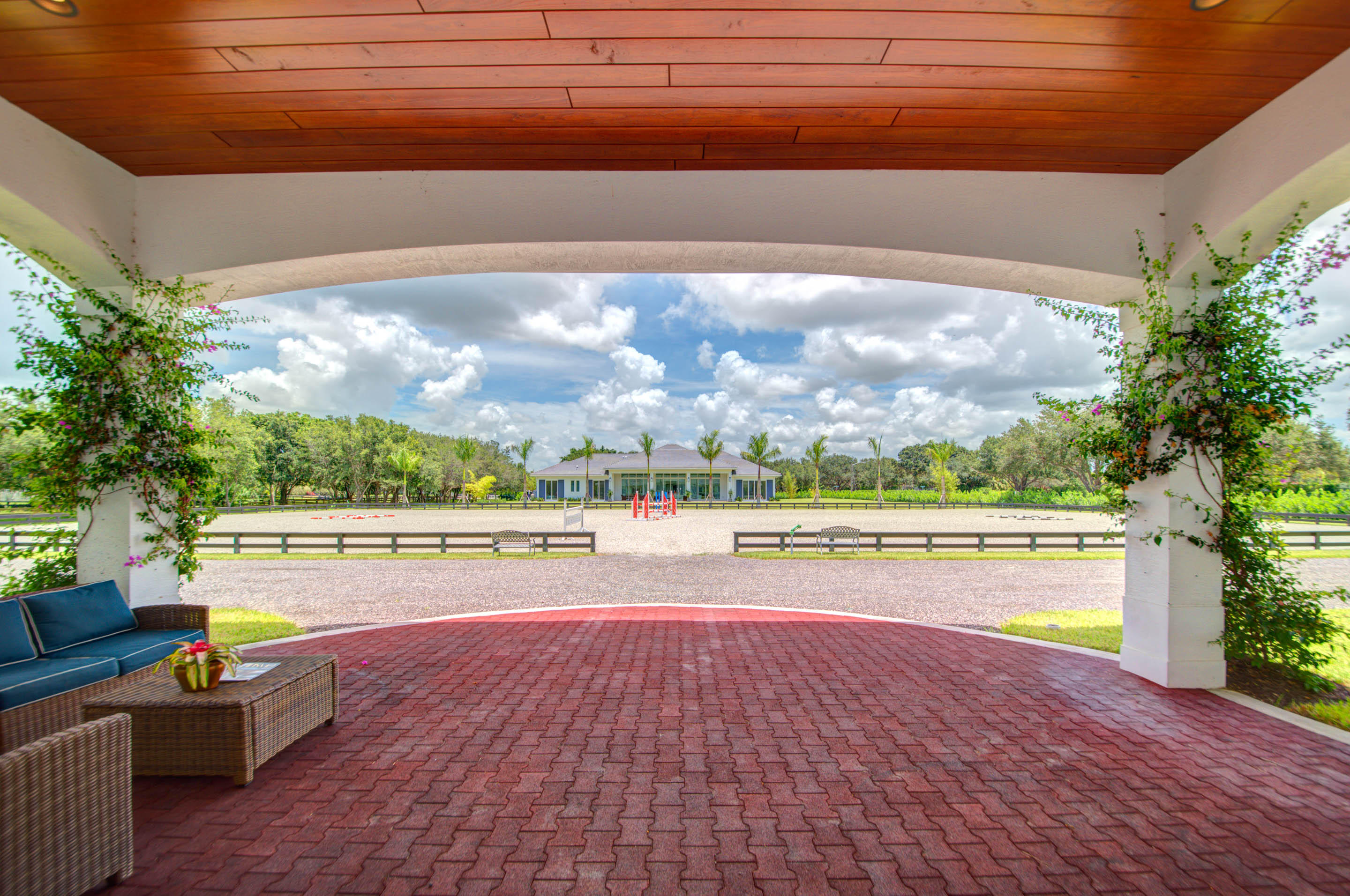 PALM BEACH POINT - Residential