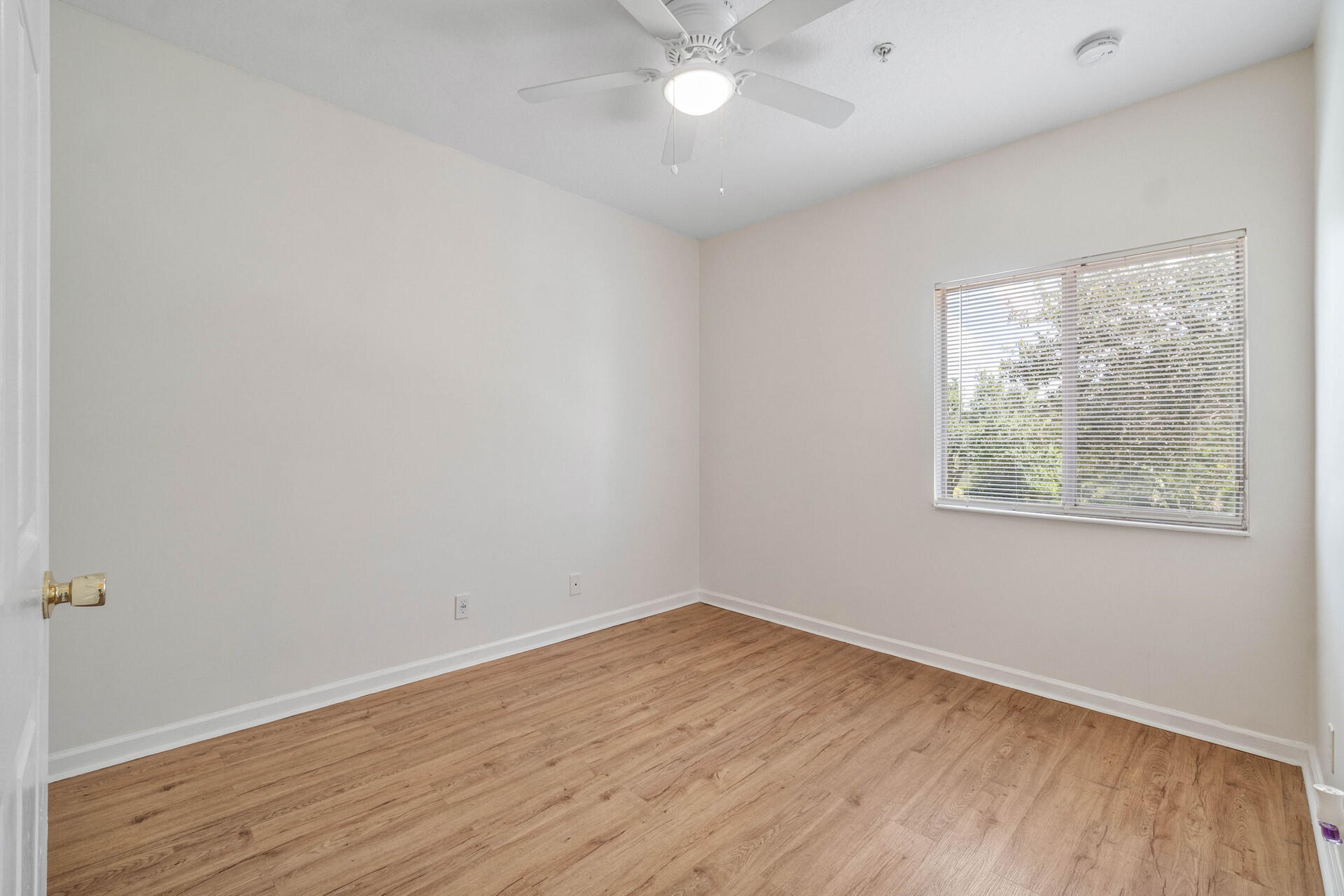 BELVEDERE ISLES CONDO NO 1 - Residential Lease