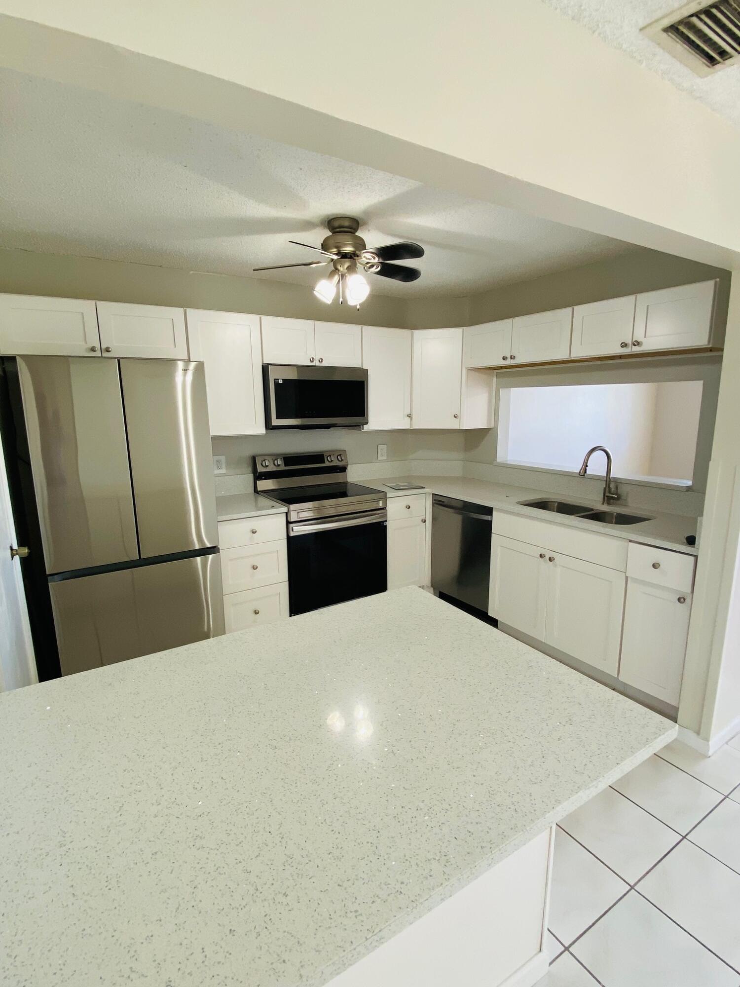 CORAL POINT NORTH - Residential