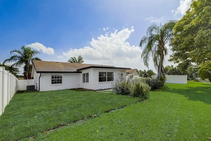 AMERICAN HOMES AT BOCA RATON 8 - Residential Lease