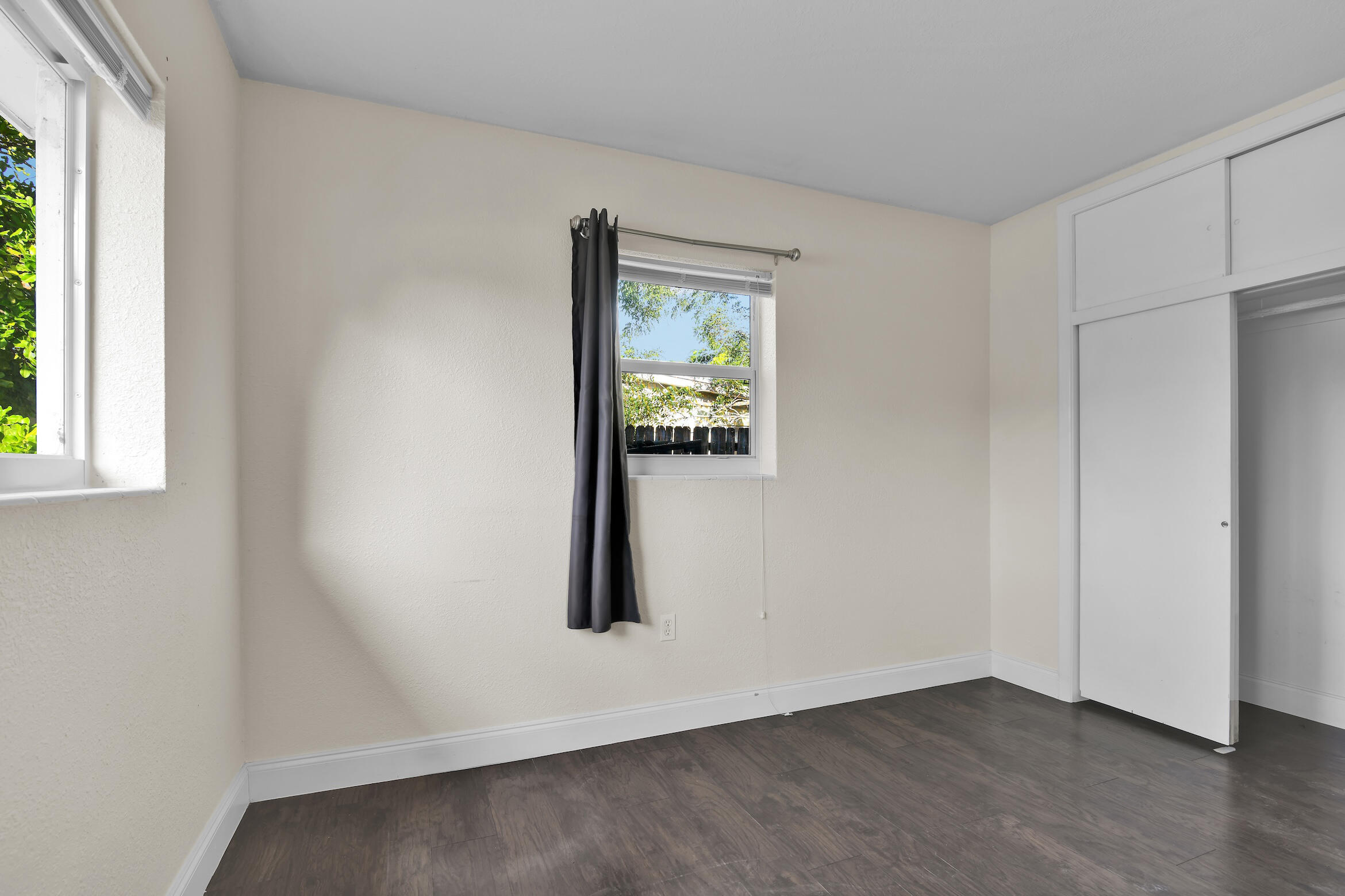 LAKE OSBORNE HILLS - Residential Lease