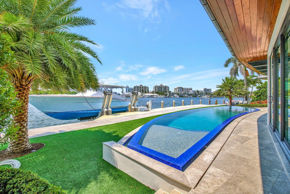 BEACH WAY HEIGHTS UNIT - Residential
