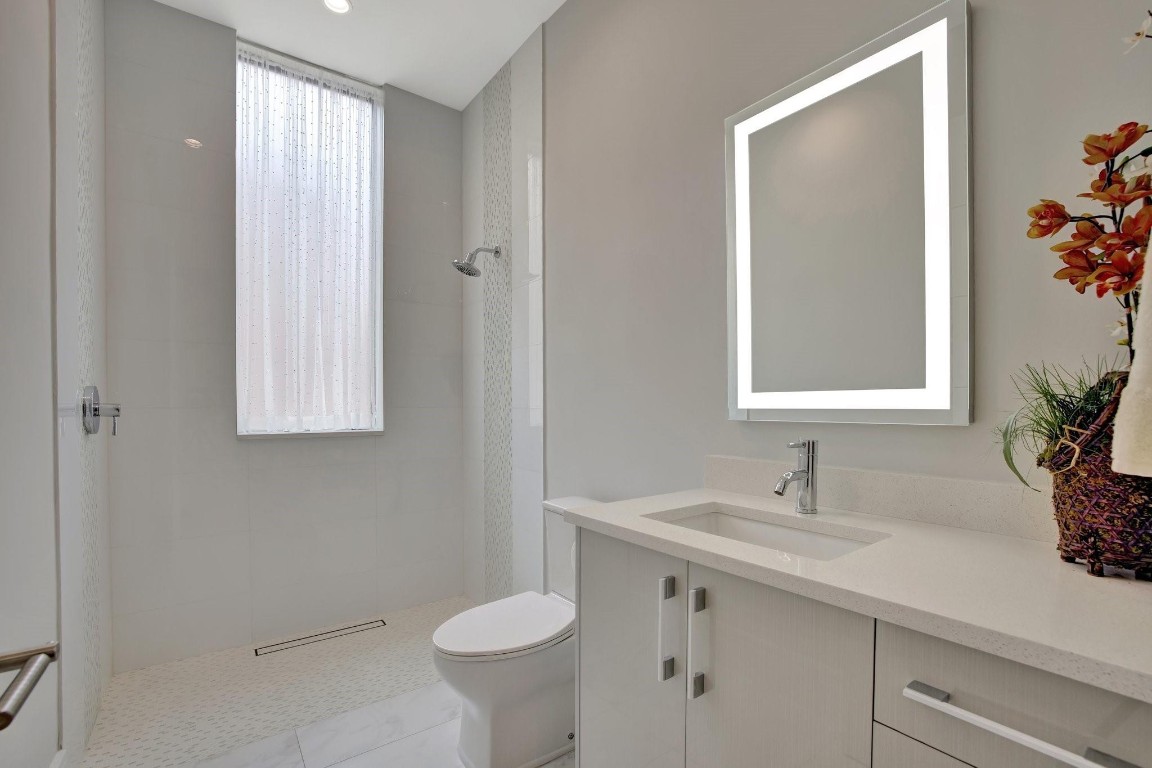 BEACH WAY HEIGHTS UNIT - Residential